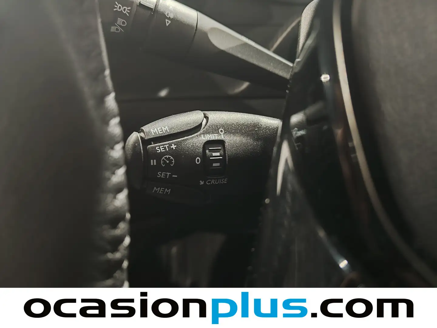 Foto Peugeot 208 Peugeot 208 PureTech 100 Allure (100 CV)