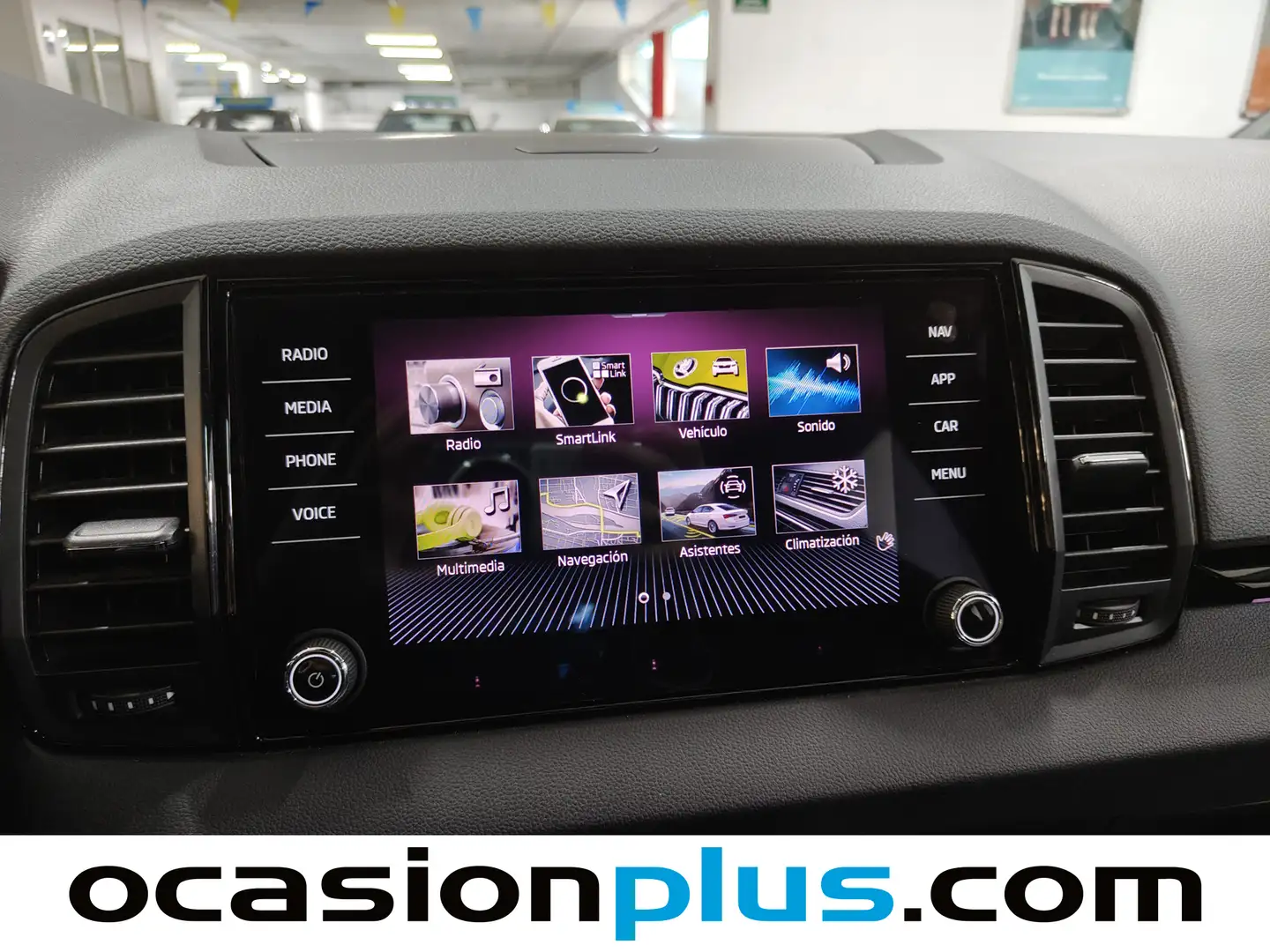 Foto Skoda Karoq Skoda Karoq 1.5 TSI ACT Sportline DSG (150 CV)