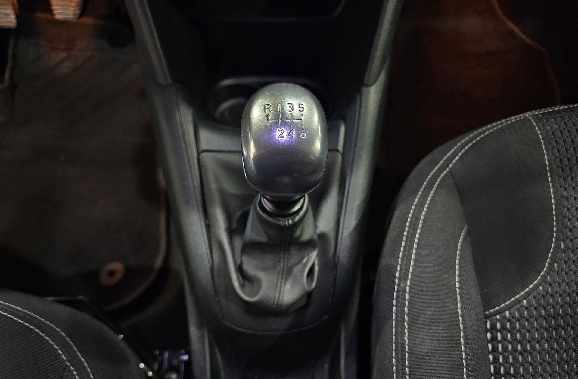 Peugeot 208 BlueHDi 100 Tech Edition - foto 5