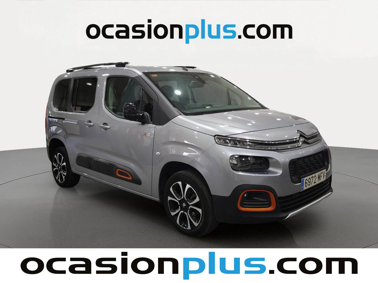 Foto delantera Citroën Berlingo Citroën Berlingo Combi BlueHDi 100 Talla M Shine Business (102 CV) XTR derecha