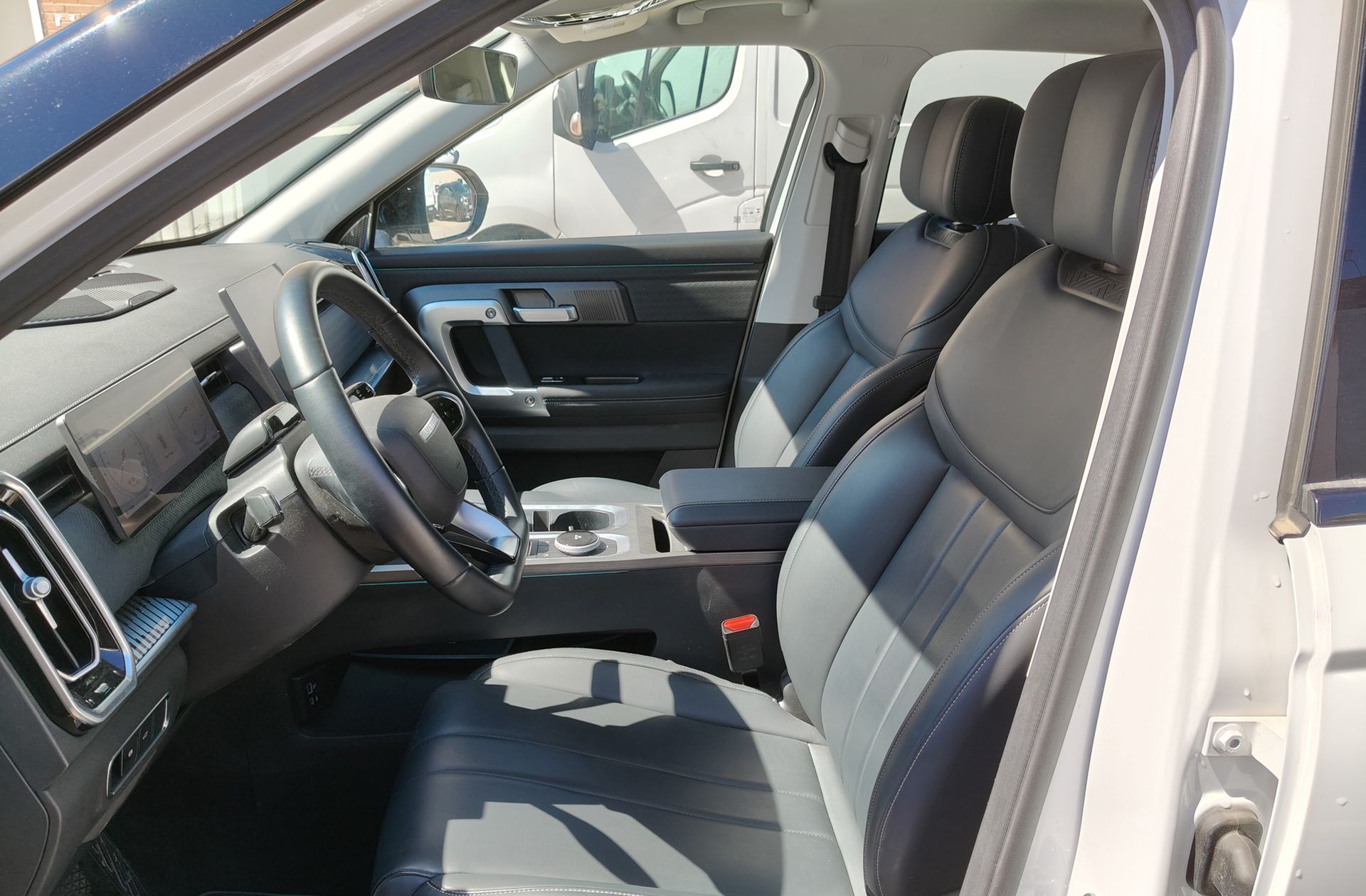 Jaecoo 7 1.6 T-GDi Select FWD - foto 12