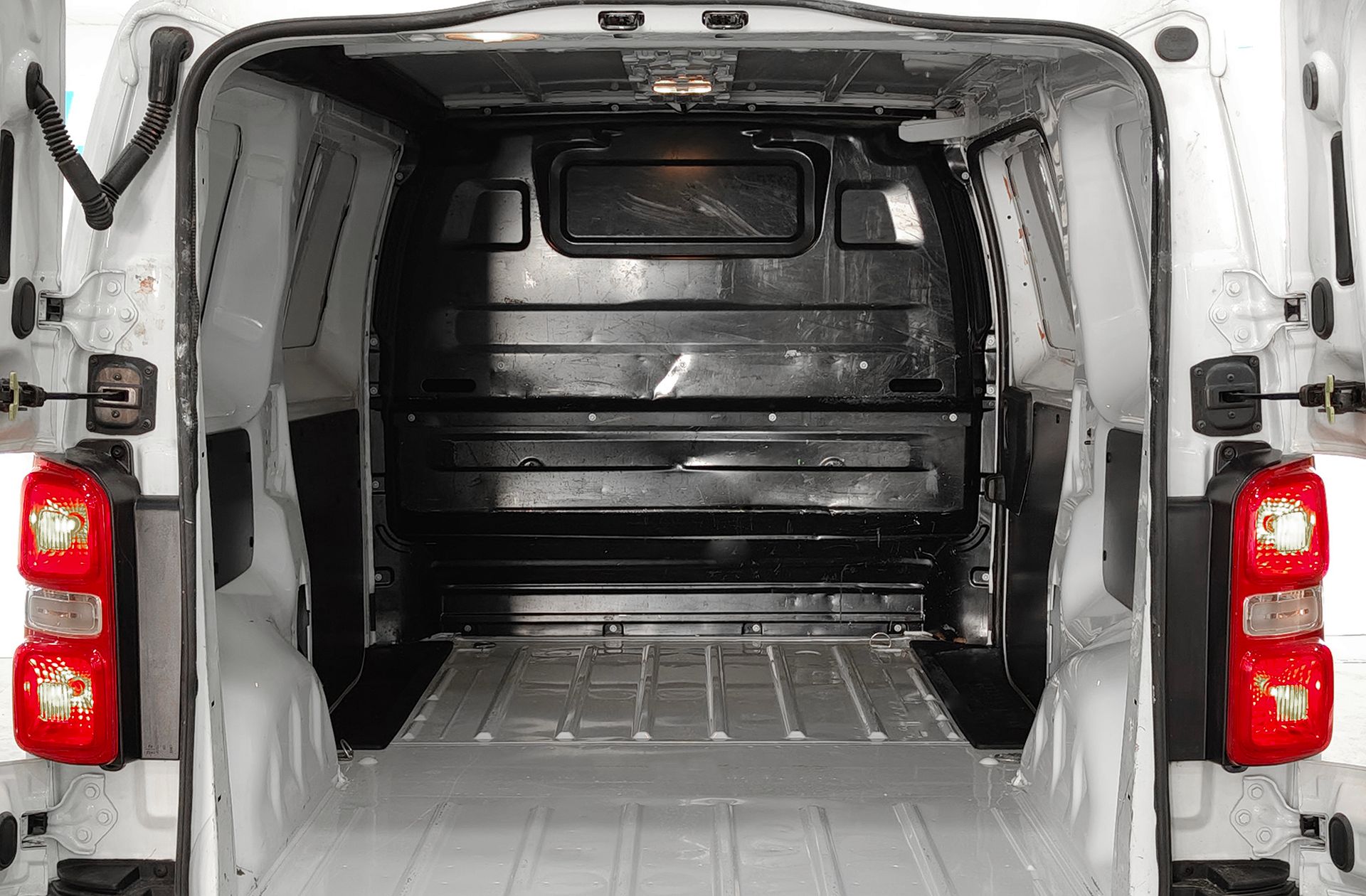 Peugeot Expert Furgon BlueHDi 120 Pro Standard - foto 12