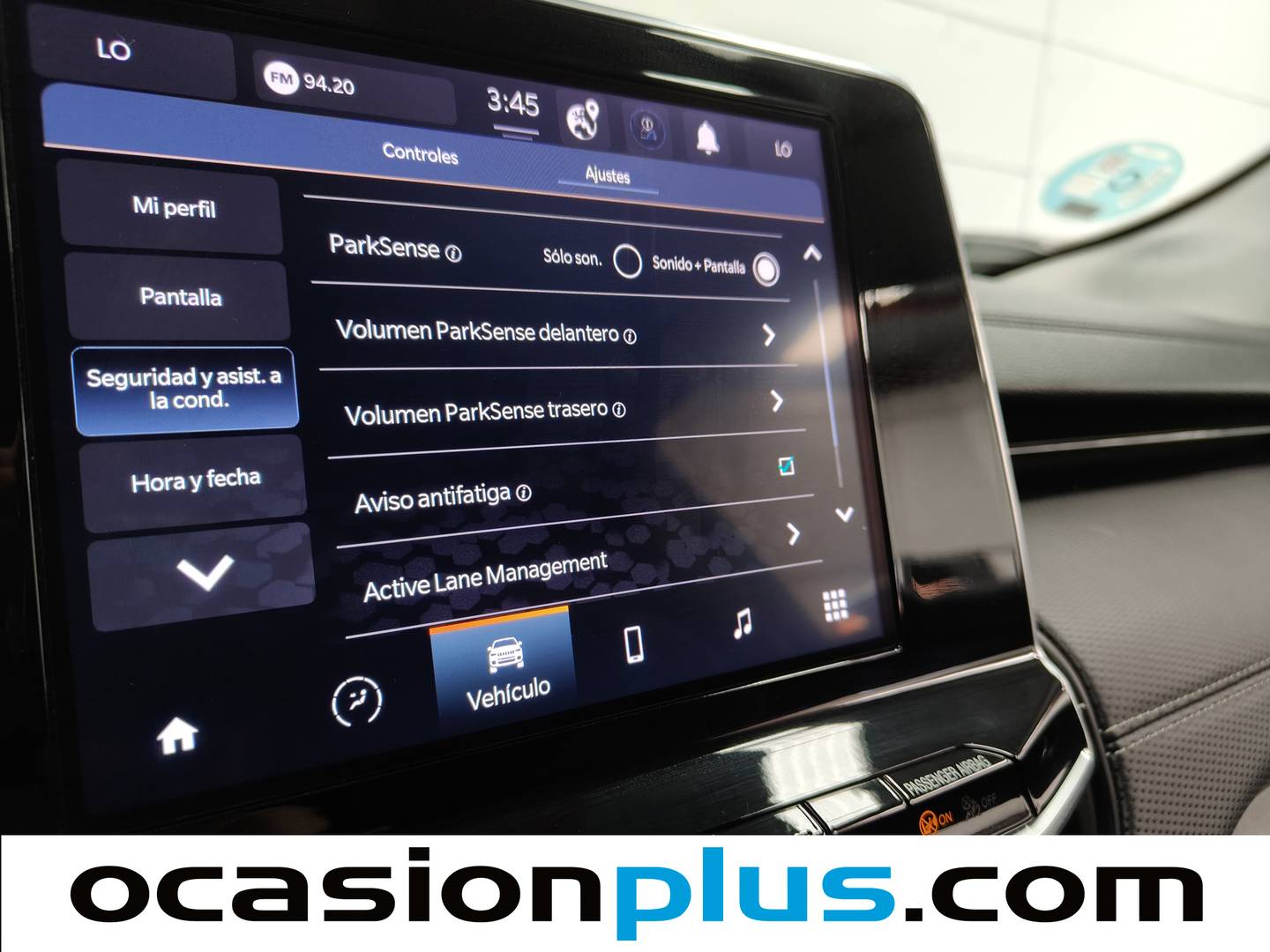 Foto Jeep Compass Jeep Compass 1.3 Gse Night Eagle FWD MT (130 CV)