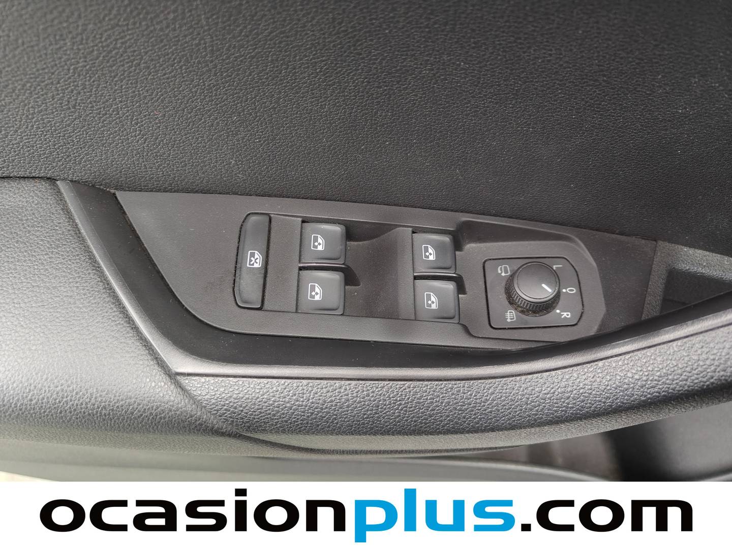 Foto Skoda Karoq Skoda Karoq 1.5 TSI ACT Ambition (150 CV)