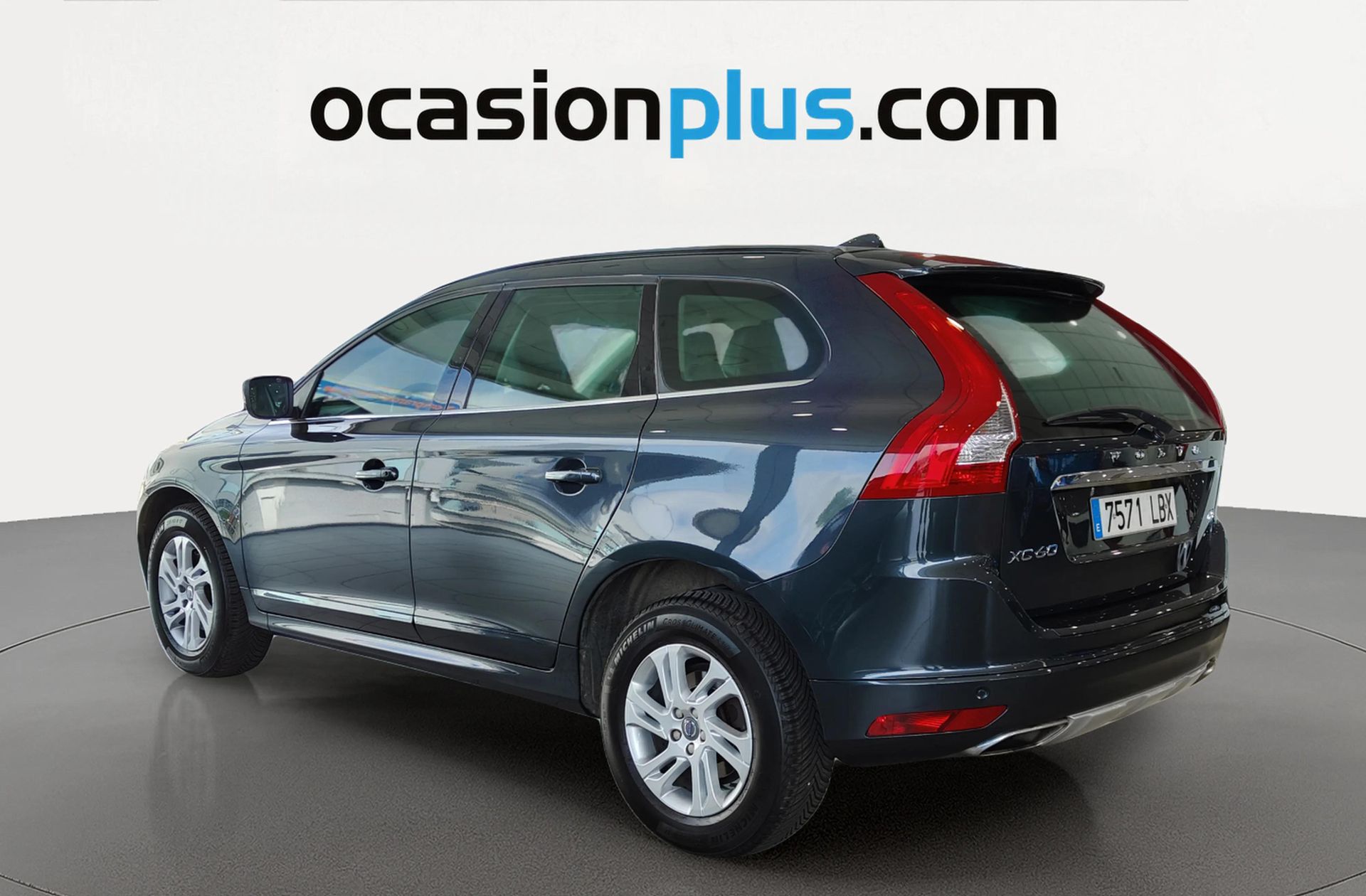 Volvo XC60 D4 Momentum - foto 3