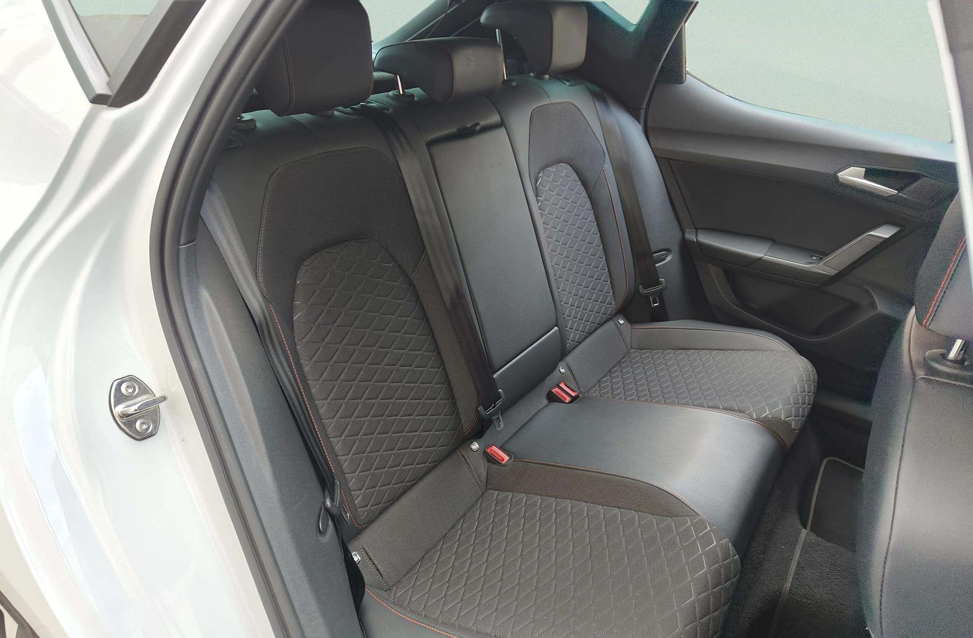 SEAT León 2.0 TDI FR XL Vision DSG - foto 20