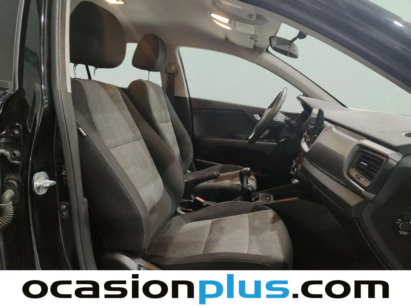 Foto KIA Stonic Kia Stonic 1.0 T-GDi MHEV Concept  (100 CV)