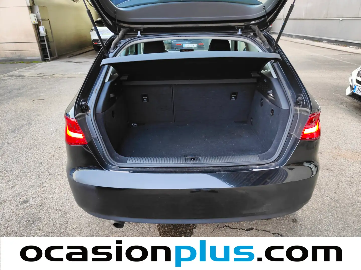 Foto Audi A3 Audi A3 Attraction Edición Especial 1.6 TDI (105 CV)