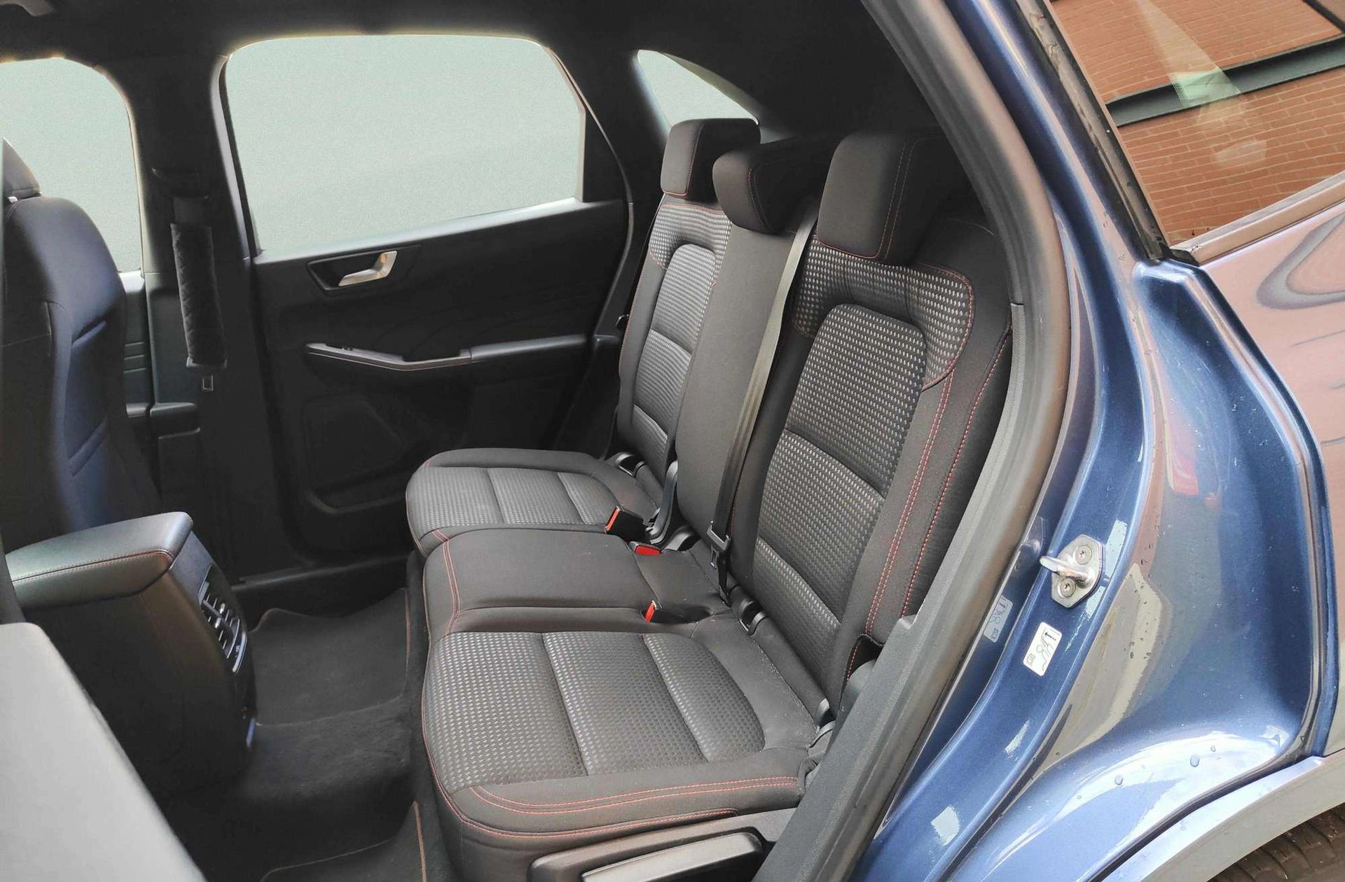 Ford Kuga 1.5 EcoBlue ST-Line - foto 14