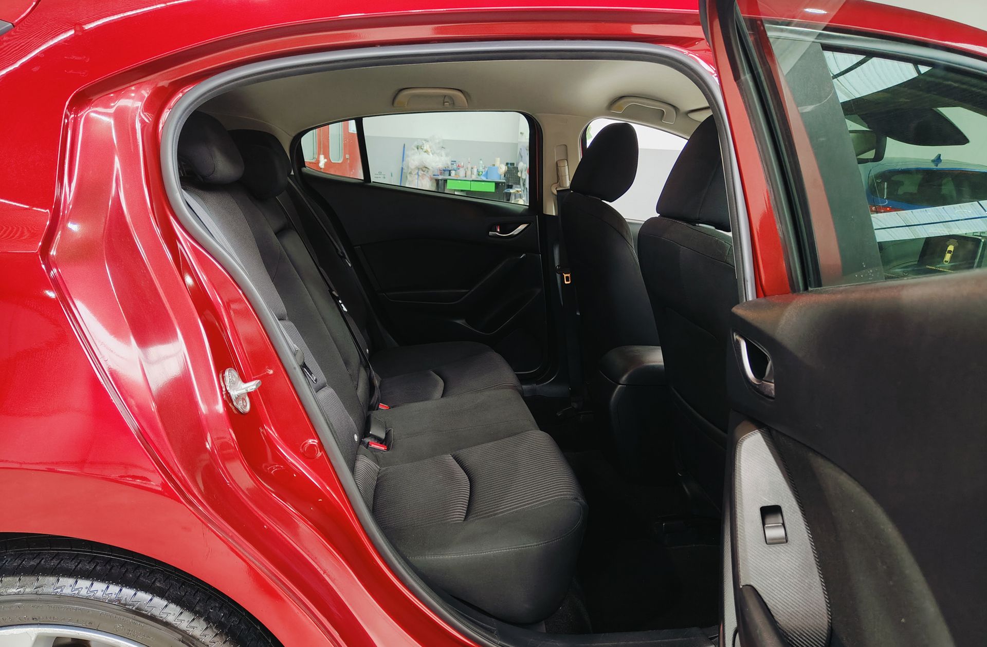 Mazda Mazda3 2.0 GE Luxury - foto 19