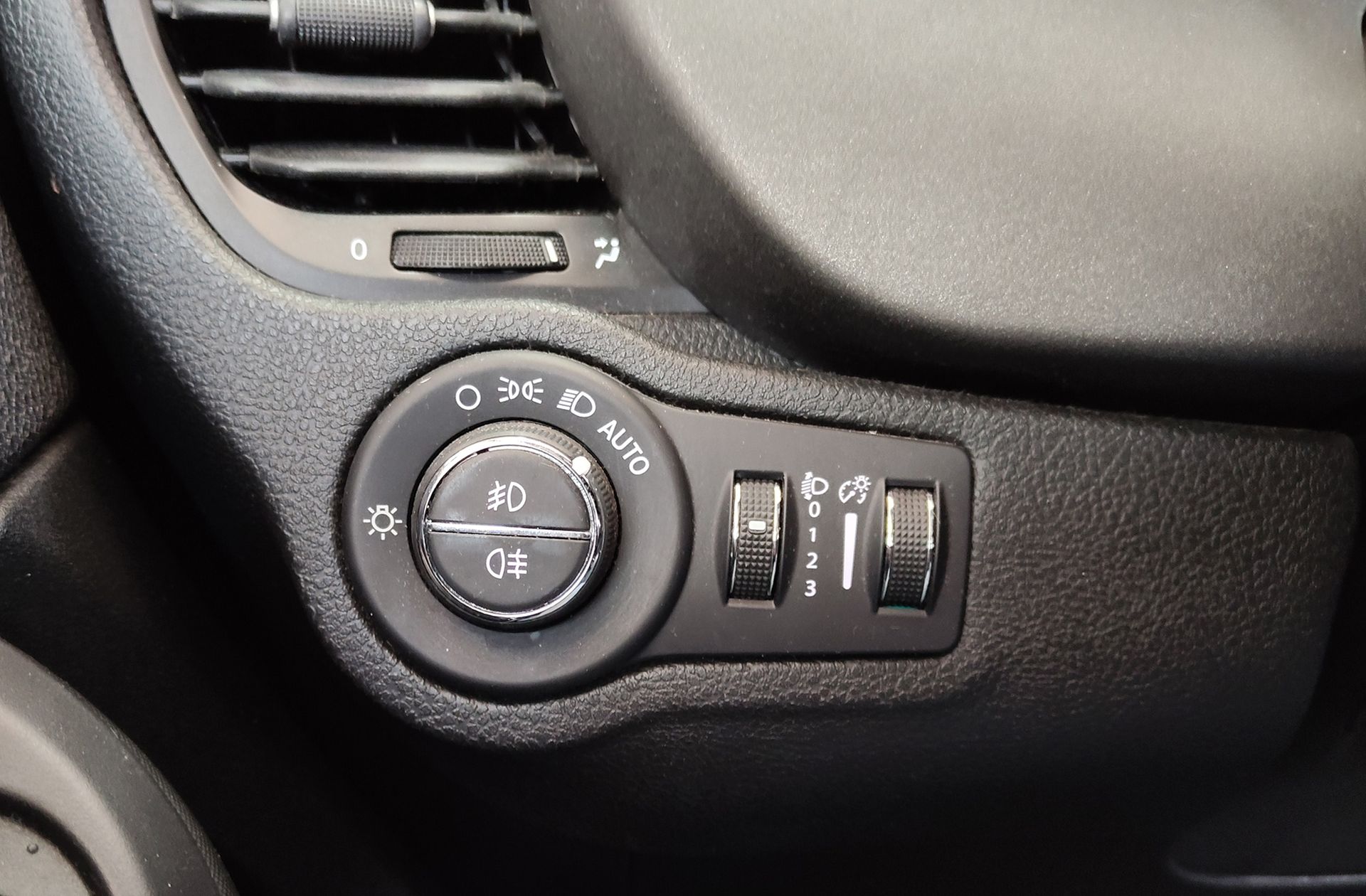 Fiat 500X 1.3 Firefly Cross T4 DCT - foto 12