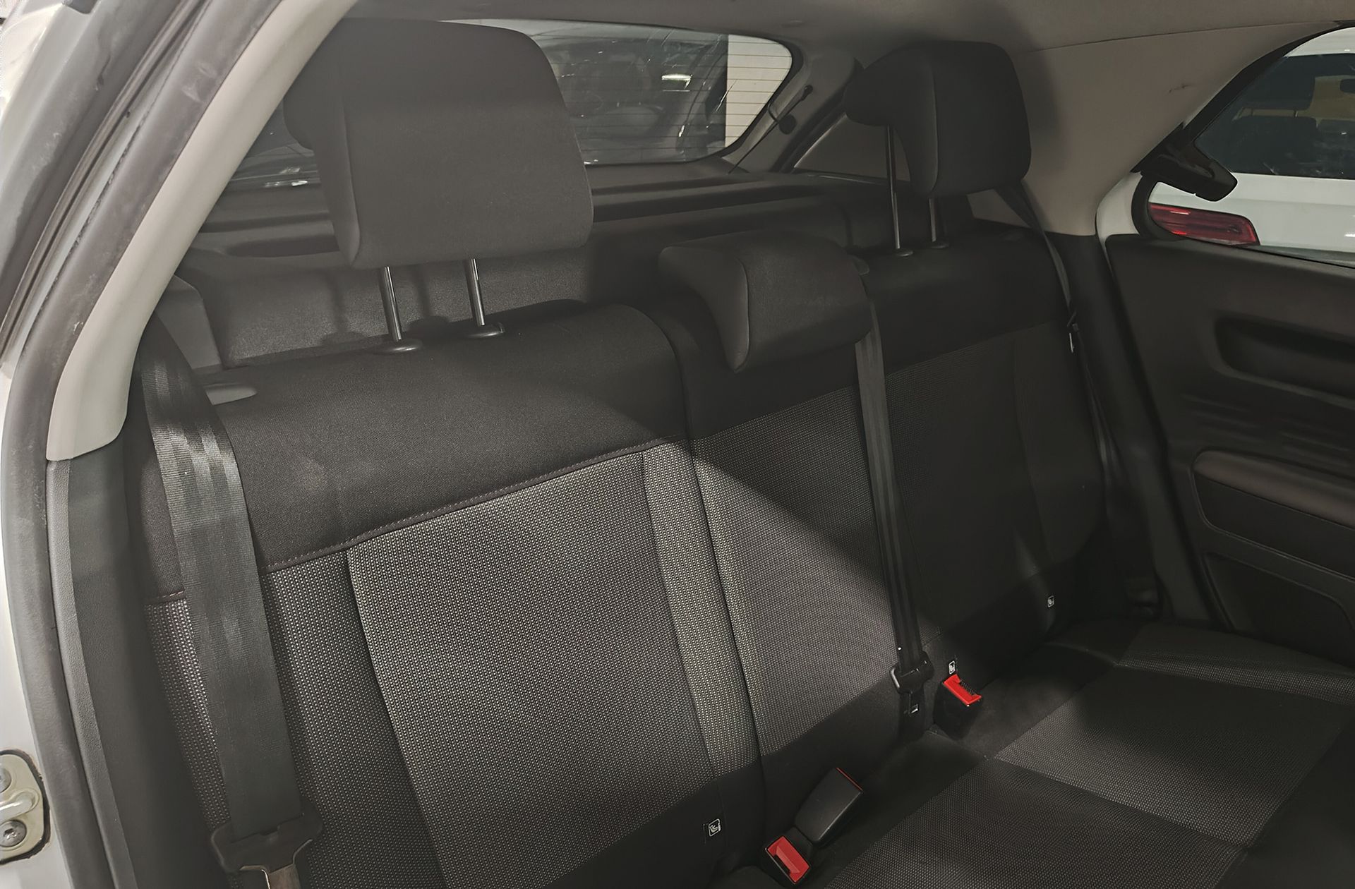Citroën C4 Cactus BlueHDi 100 Business - foto 12