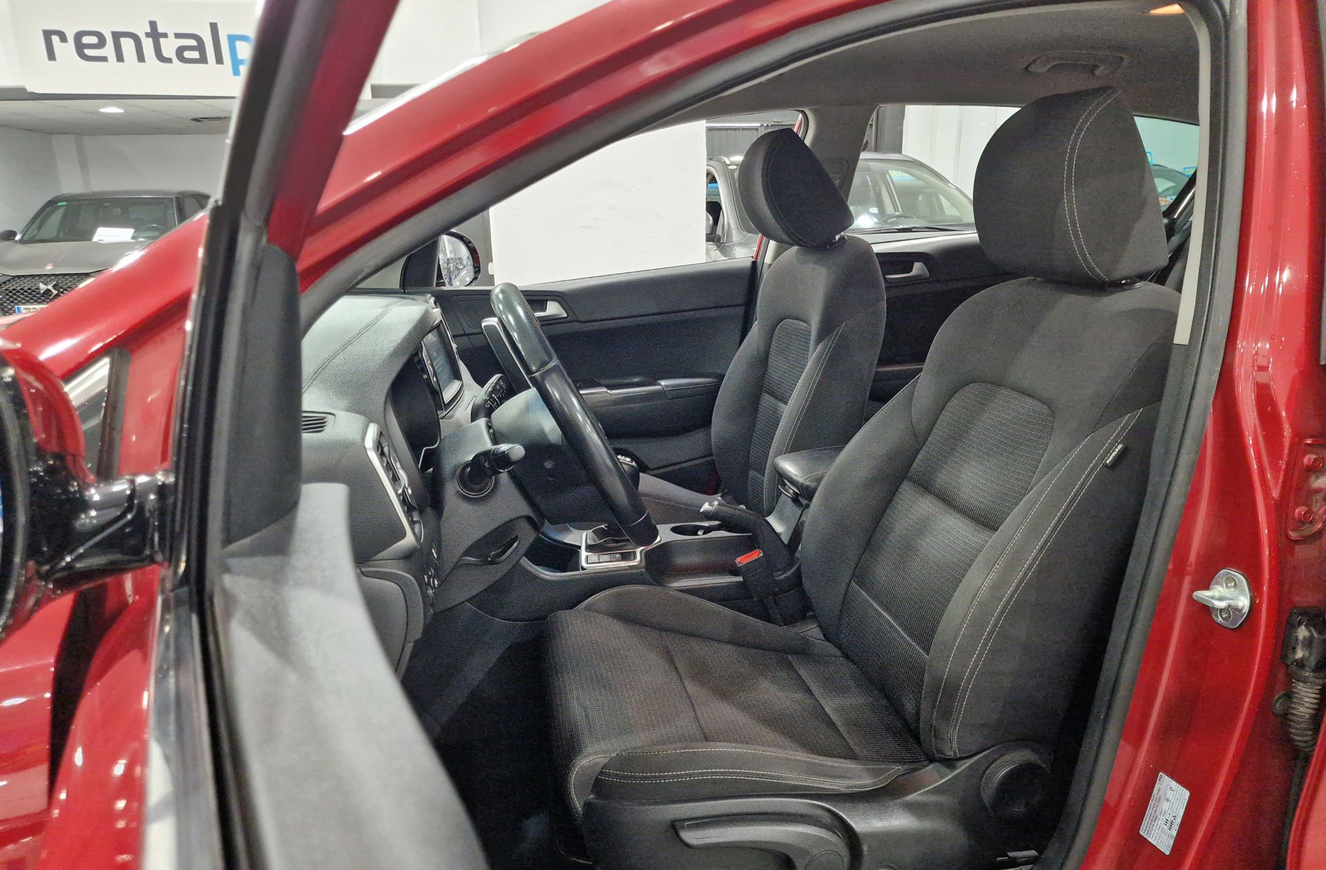 Kia Sportage 1.7 CRDi VGT Eco-Dynamics x-Tech17 4x2 - foto 11