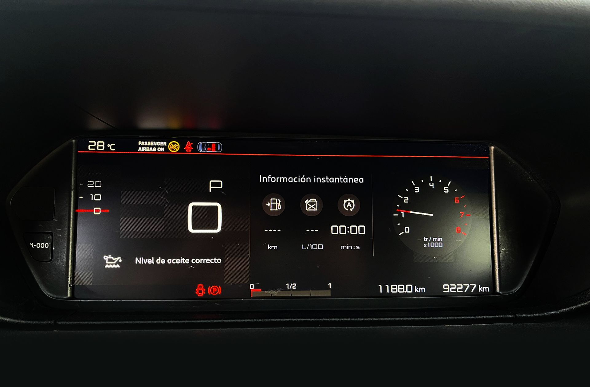 Citroën C4 SpaceTourer PureTech 130 Feel EAT8 - foto 29