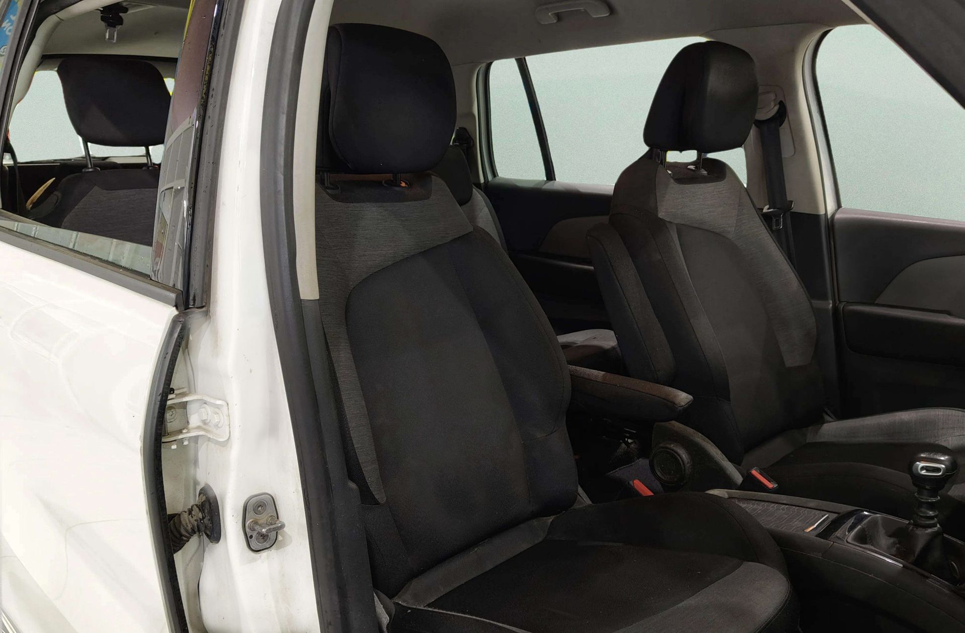 Citroën C4 Grand SpaceTourer PureTech 130 Feel 7 plazas - foto 17