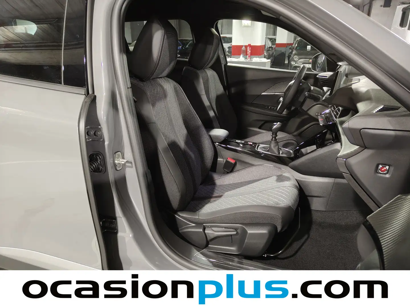 Foto Peugeot 2008 Peugeot 2008 PureTech 100 S&S Allure (100 CV)