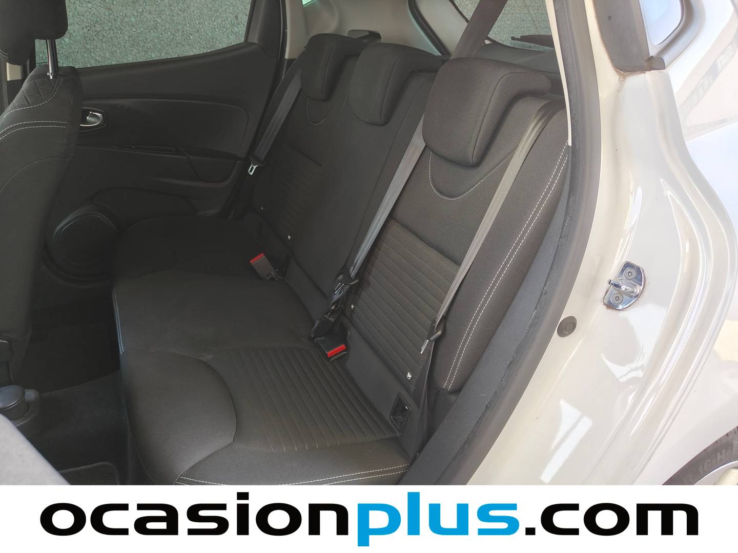 Foto asientos traseros Renault Clio Renault Clio Clio Limited 1.2 16v (75 CV)