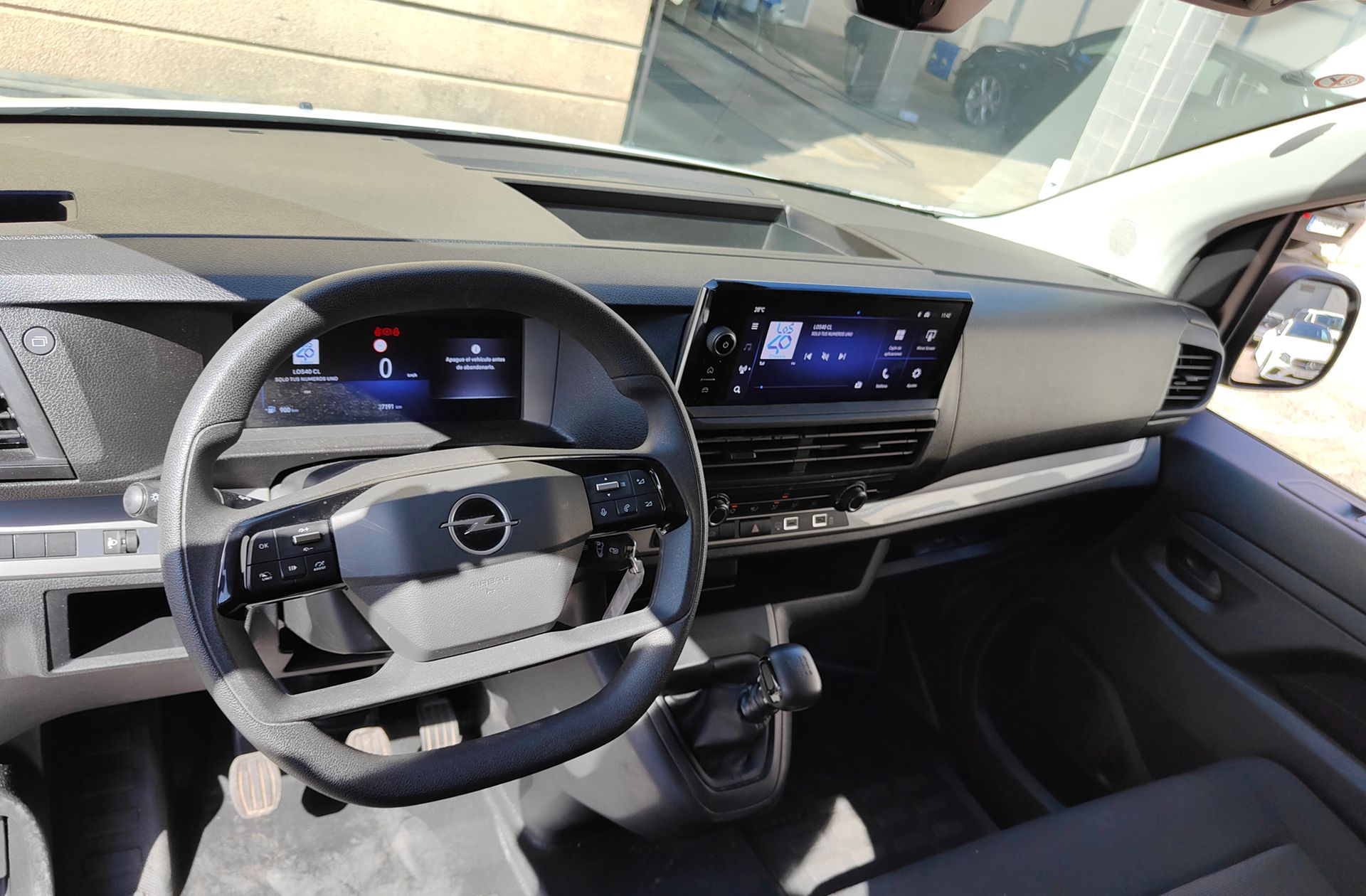 Opel Vivaro Furgon BlueHDi 120 - foto 6
