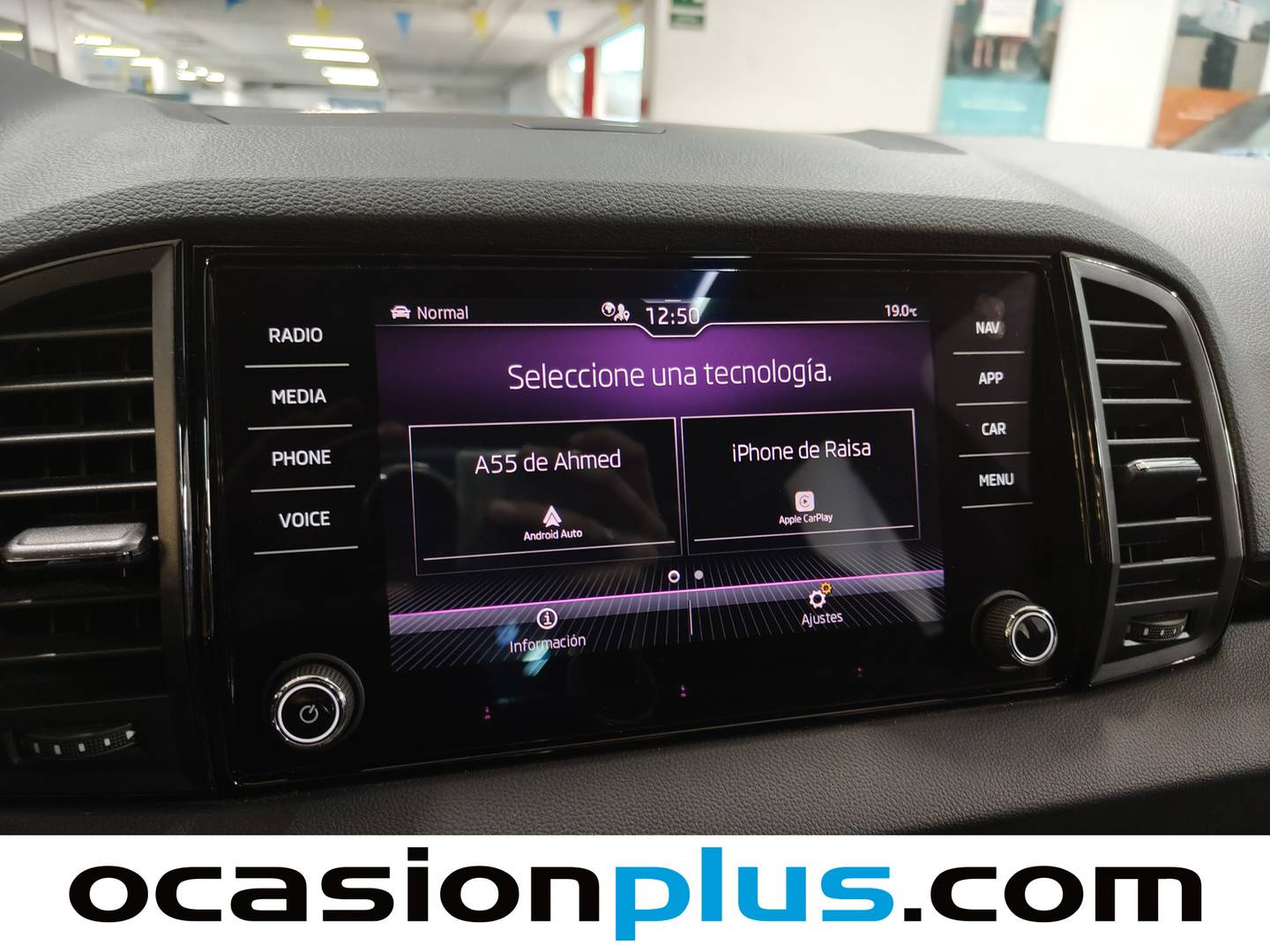 Foto Skoda Karoq Skoda Karoq 1.5 TSI ACT Sportline DSG (150 CV)