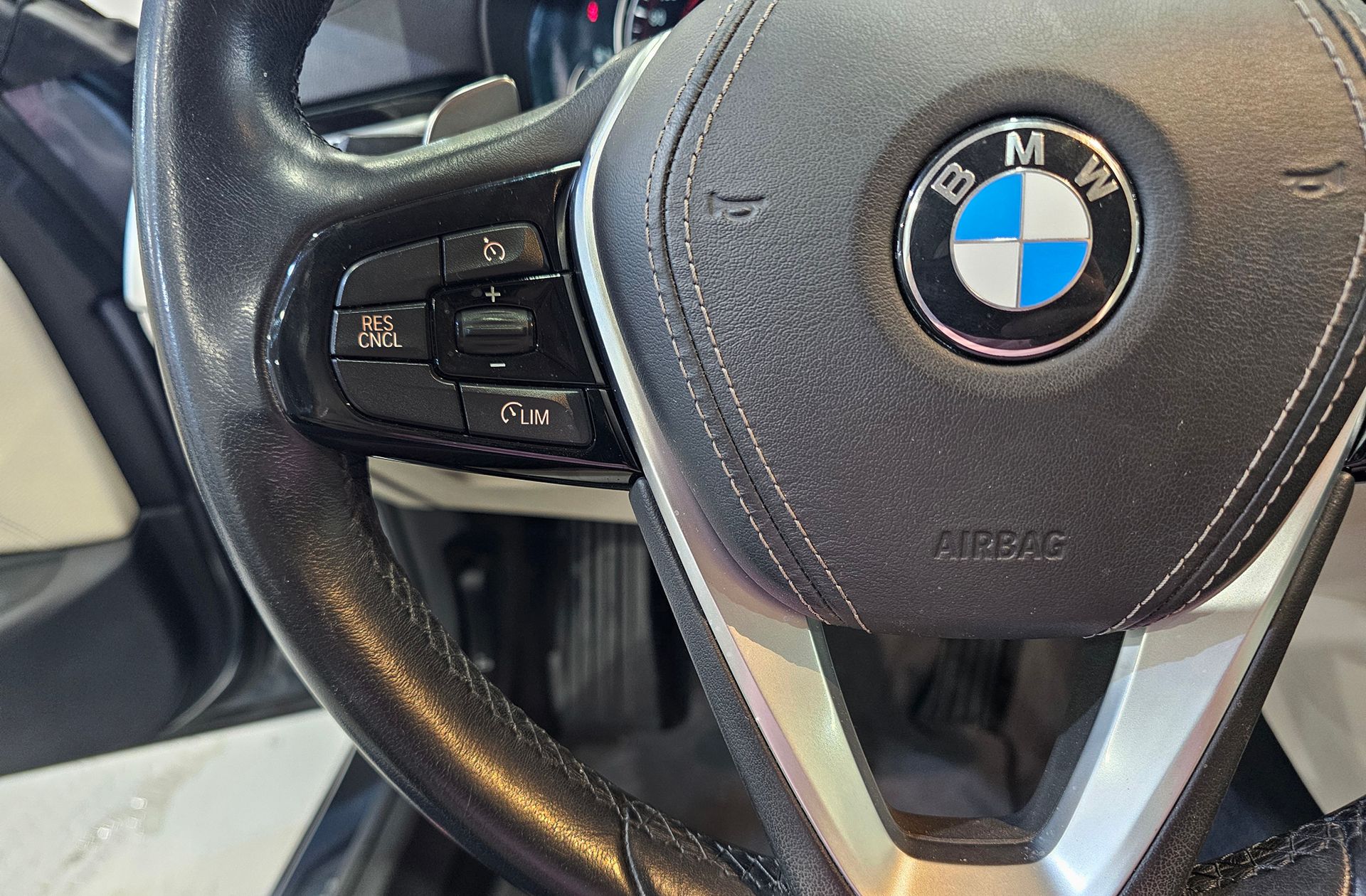 BMW Serie 5 520d Pack Luxury Line - foto 32