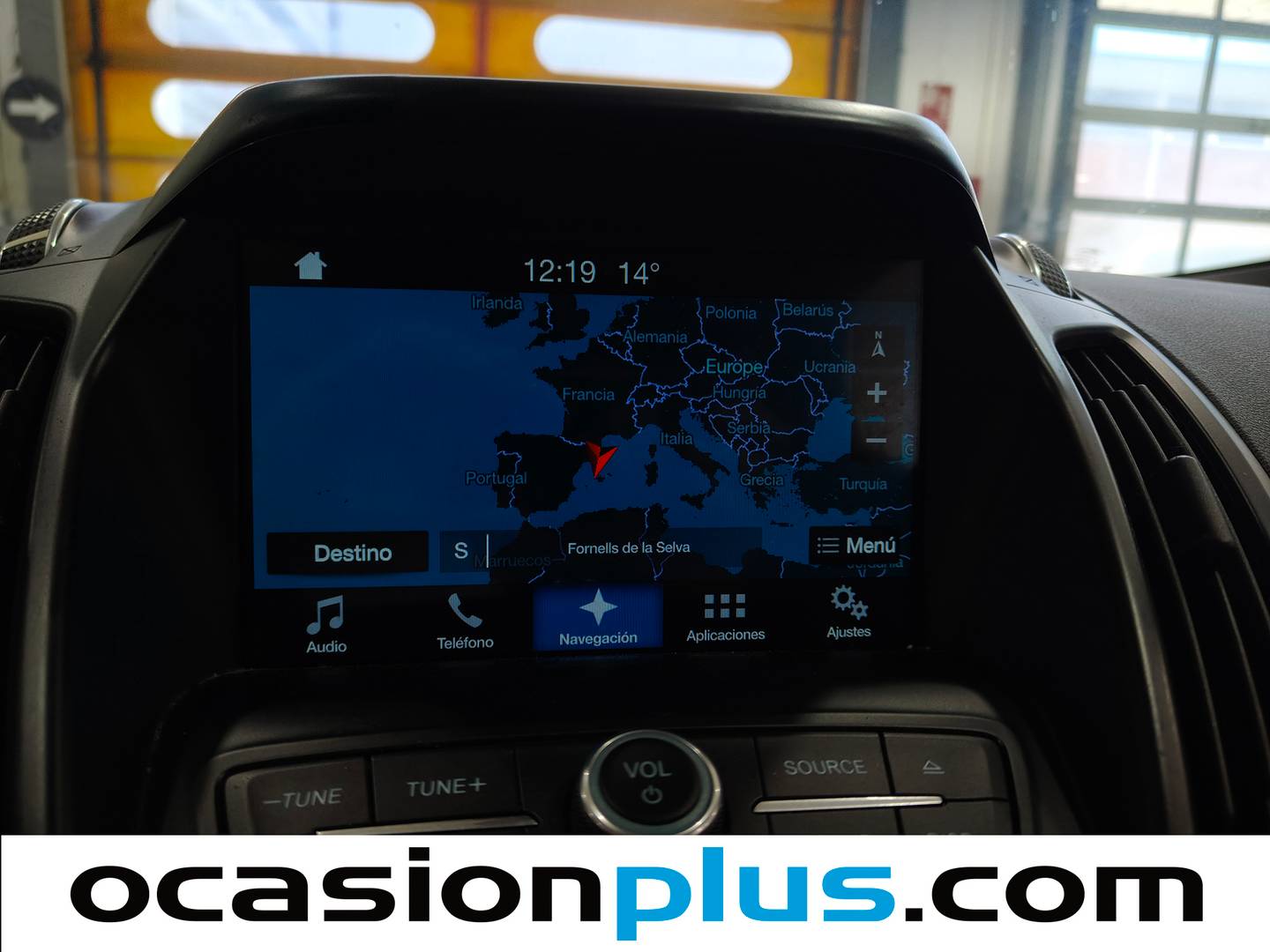 Extras y acabados del Ford Kuga Ford Kuga 1.5 TDCI S&S Business 4x2 (120 CV)