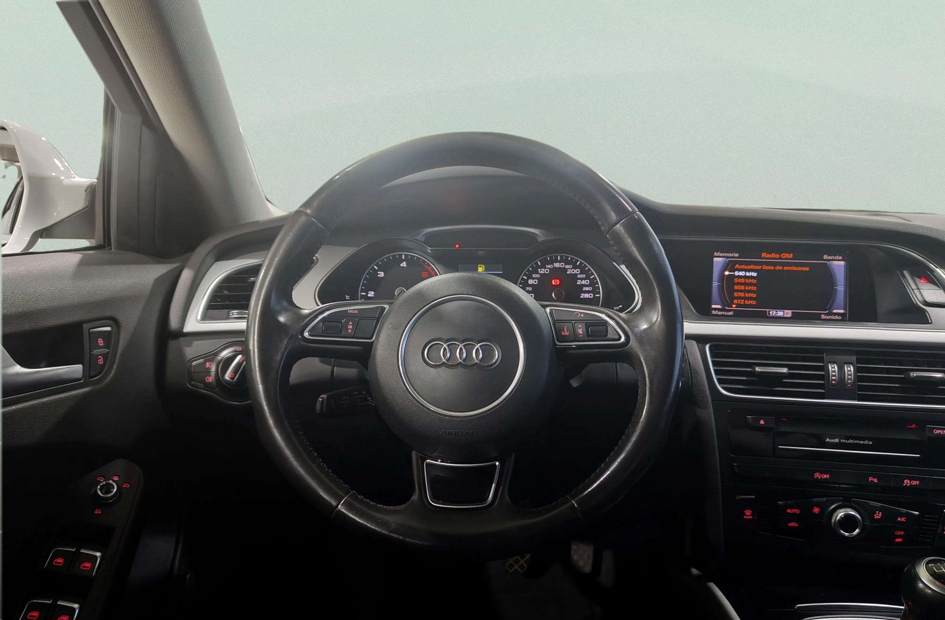 Audi A4 Avant S line edition 2.0 TDI - foto 20