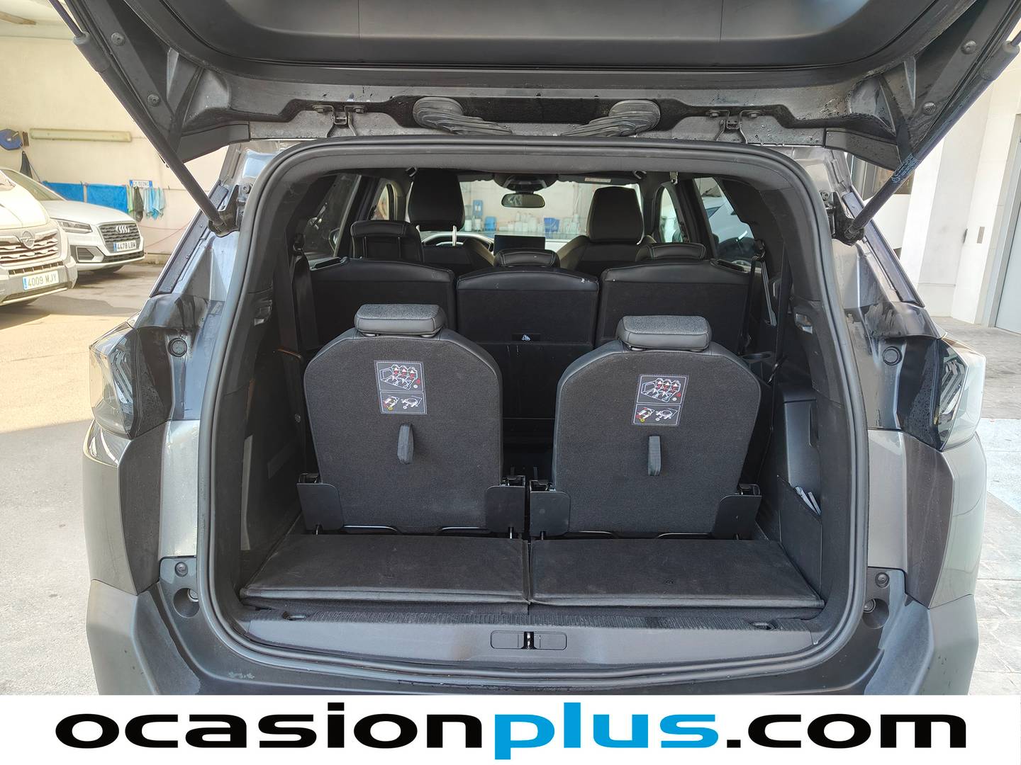 Foto Peugeot 5008 Hybrid Peugeot 5008 Hybrid 1.2 Allure Pack eDCS6 (136 CV) siete plazas