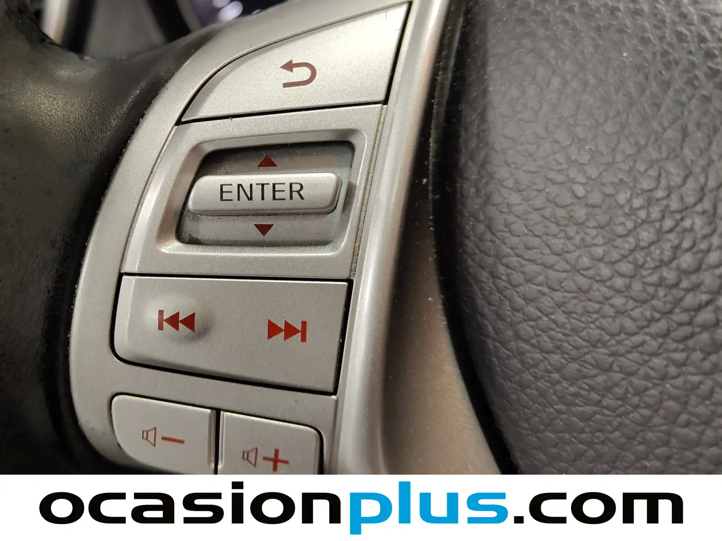 Foto Nissan QASHQAI Nissan Qashqai DIG-T 115 Tekna 4x2 Xtronic (115 CV)