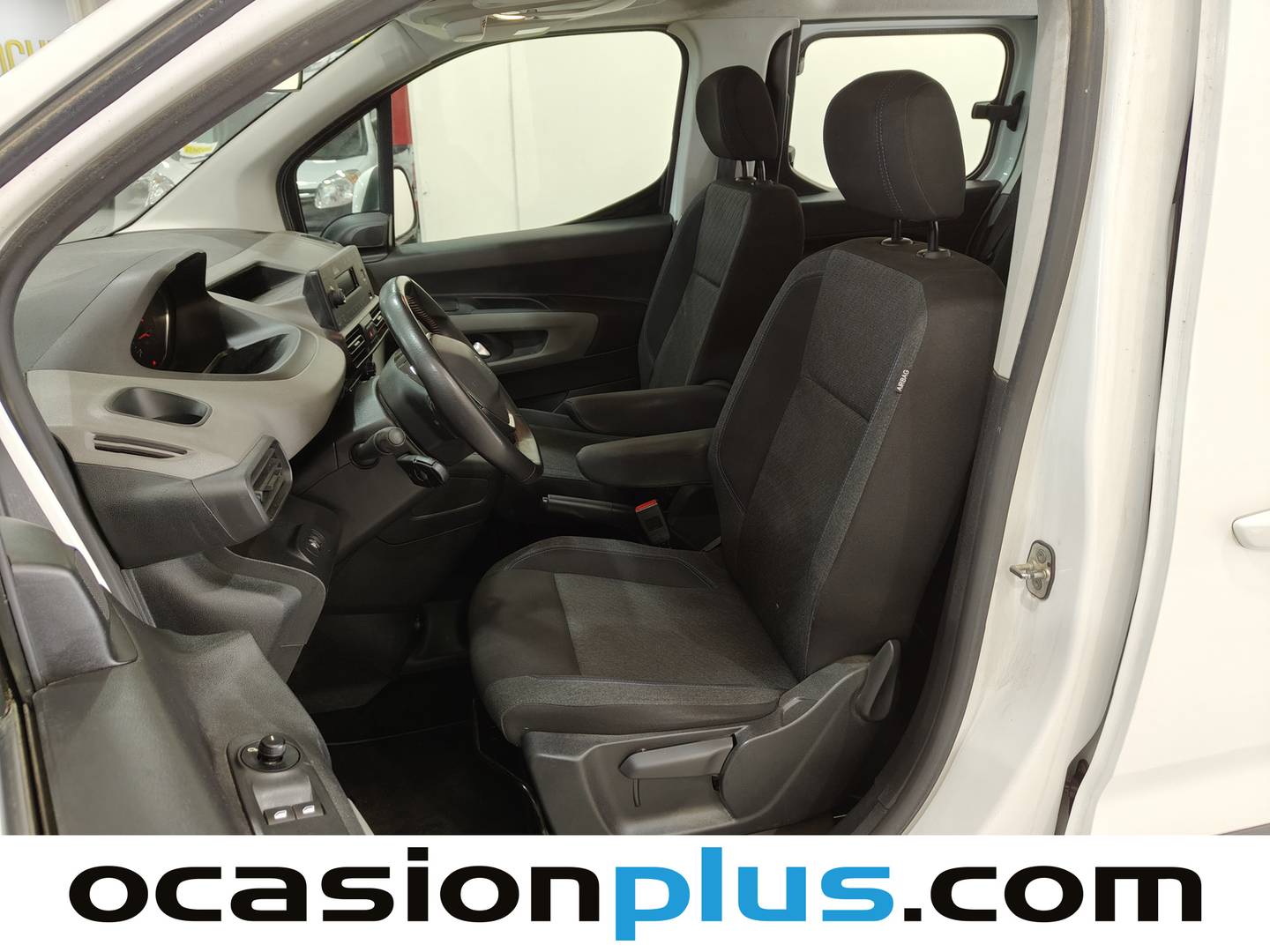 Foto Peugeot Rifter Peugeot Rifter Style Standard PureTech (110 CV)