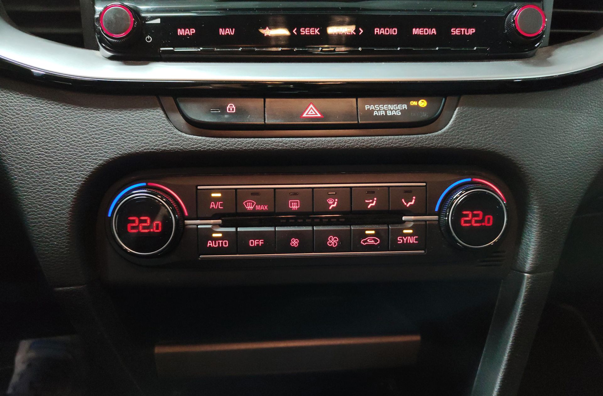 Kia XCeed 1.5 MHEV iMT Tech - foto 29