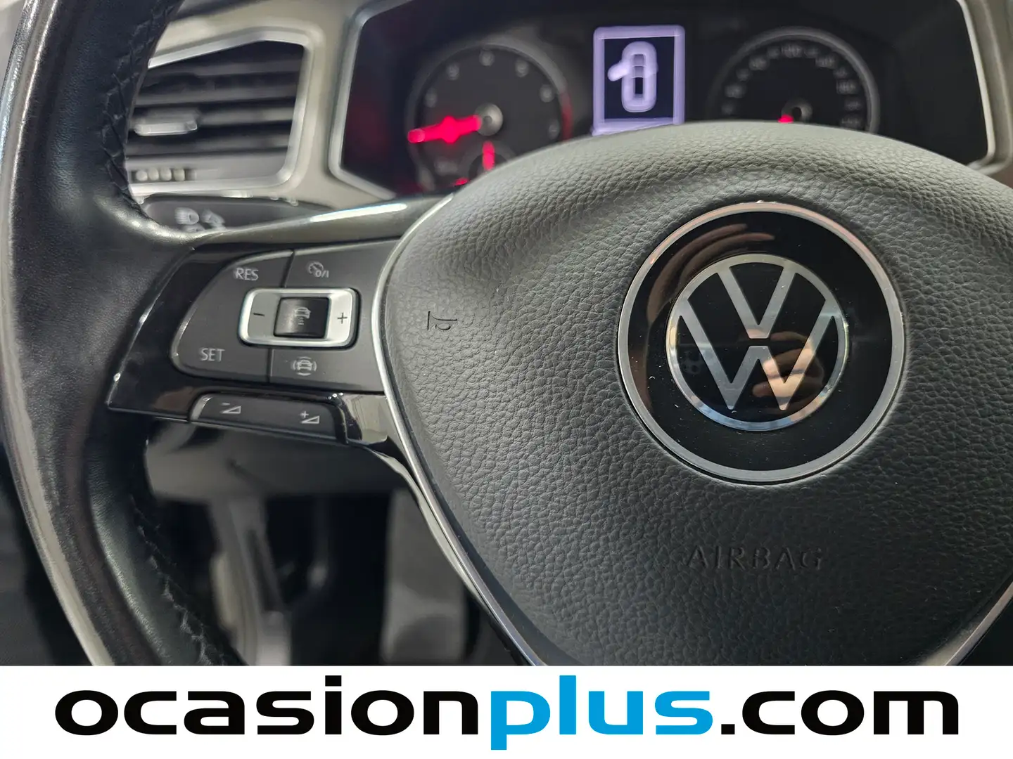 Foto Volkswagen T-Roc Volkswagen T-Roc Advance R-Line 1.0 TSI (110 CV)