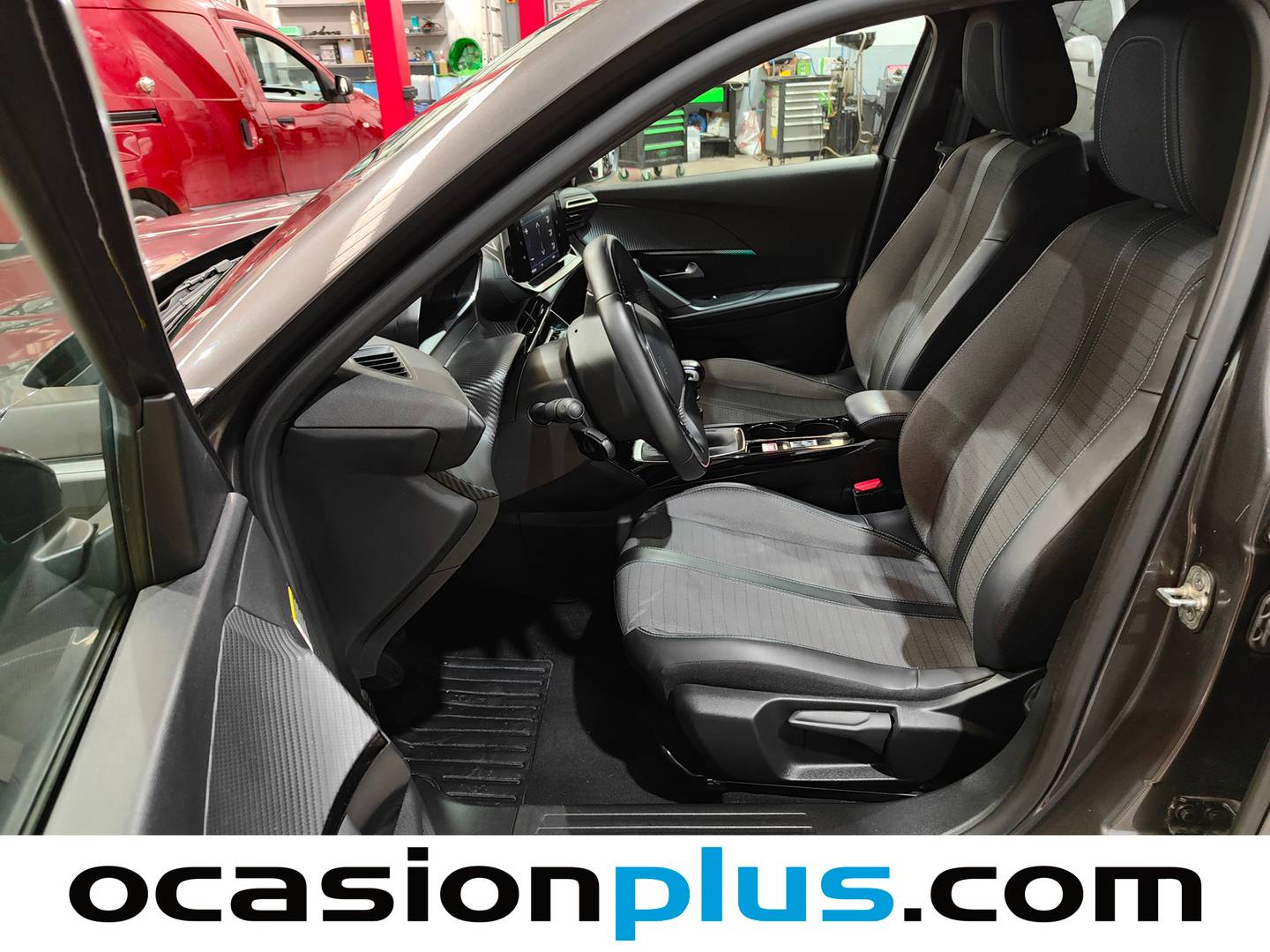 Foto Peugeot 2008 Peugeot 2008 PureTech 100 S&S Allure  (100 CV)