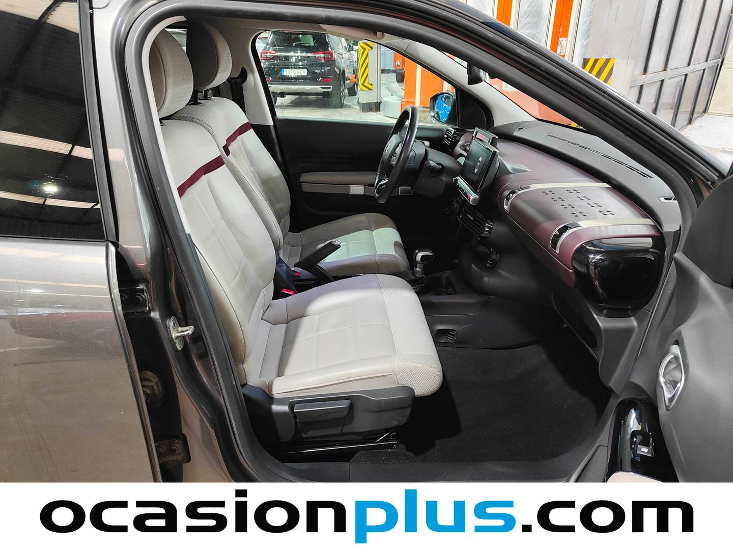 Foto Citroën C4 Cactus Citroen C4 Cactus BlueHDi 120 S&S Shine EAT6 (120 CV)