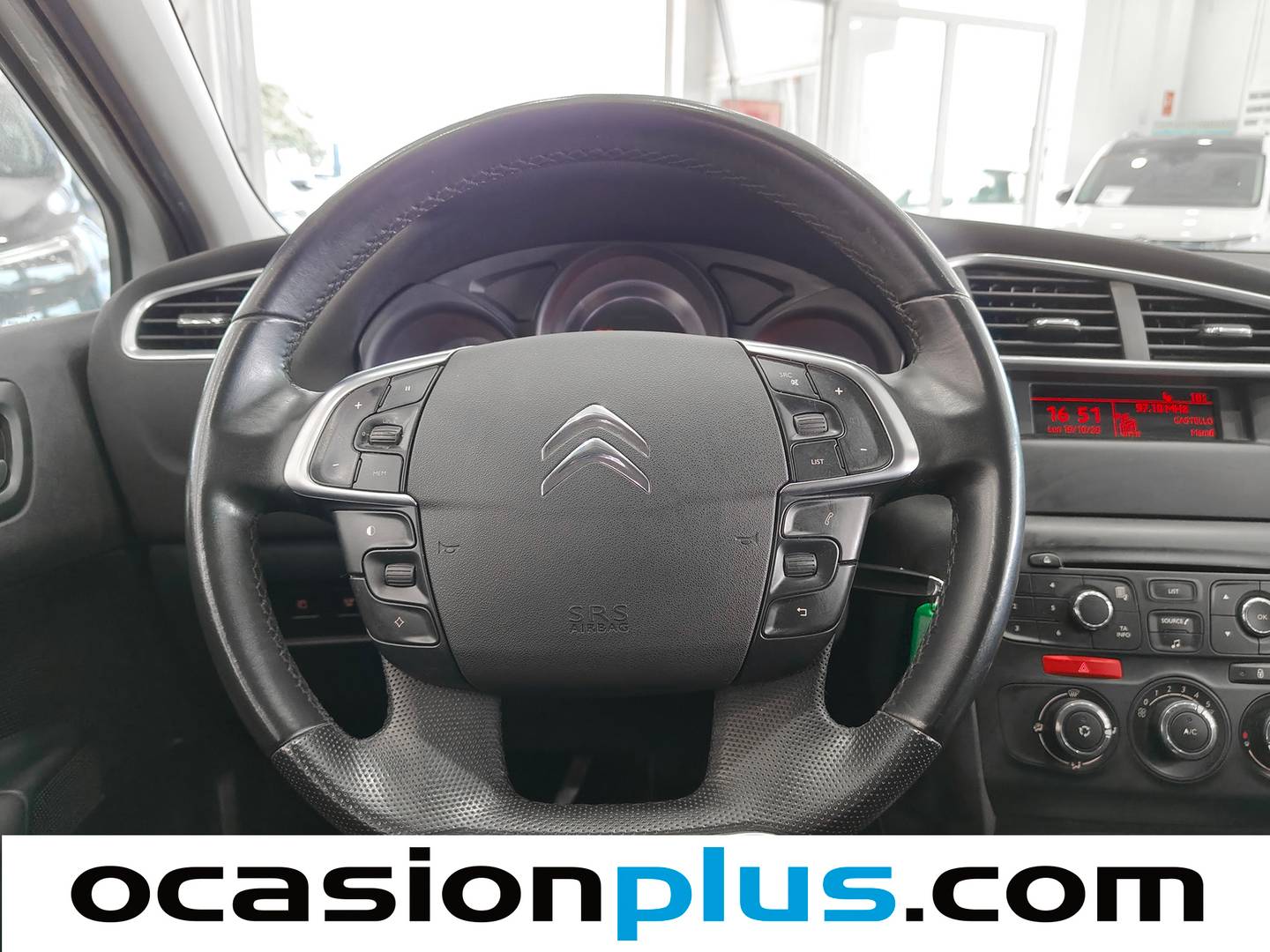 Extras y acabados del Citroën C4 Citroën C4 1.4 VTi Tonic (95 CV)