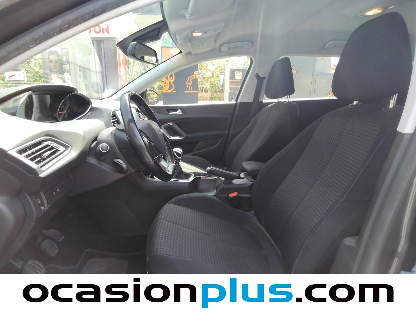Foto asientos delanteros Peugeot 308 Peugeot 308 SW PureTech 130 S&S Style (130 CV)