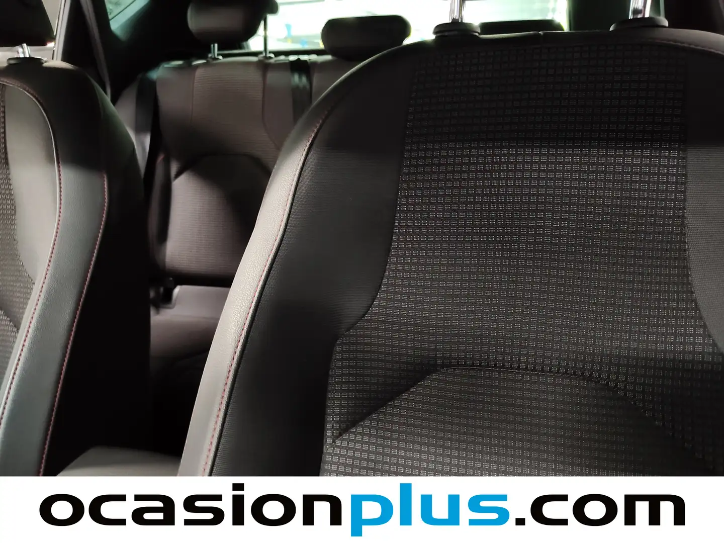 Foto Seat León SEAT León 1.5 TSI S&S FR Fast Edition Plus DSG (150 CV)