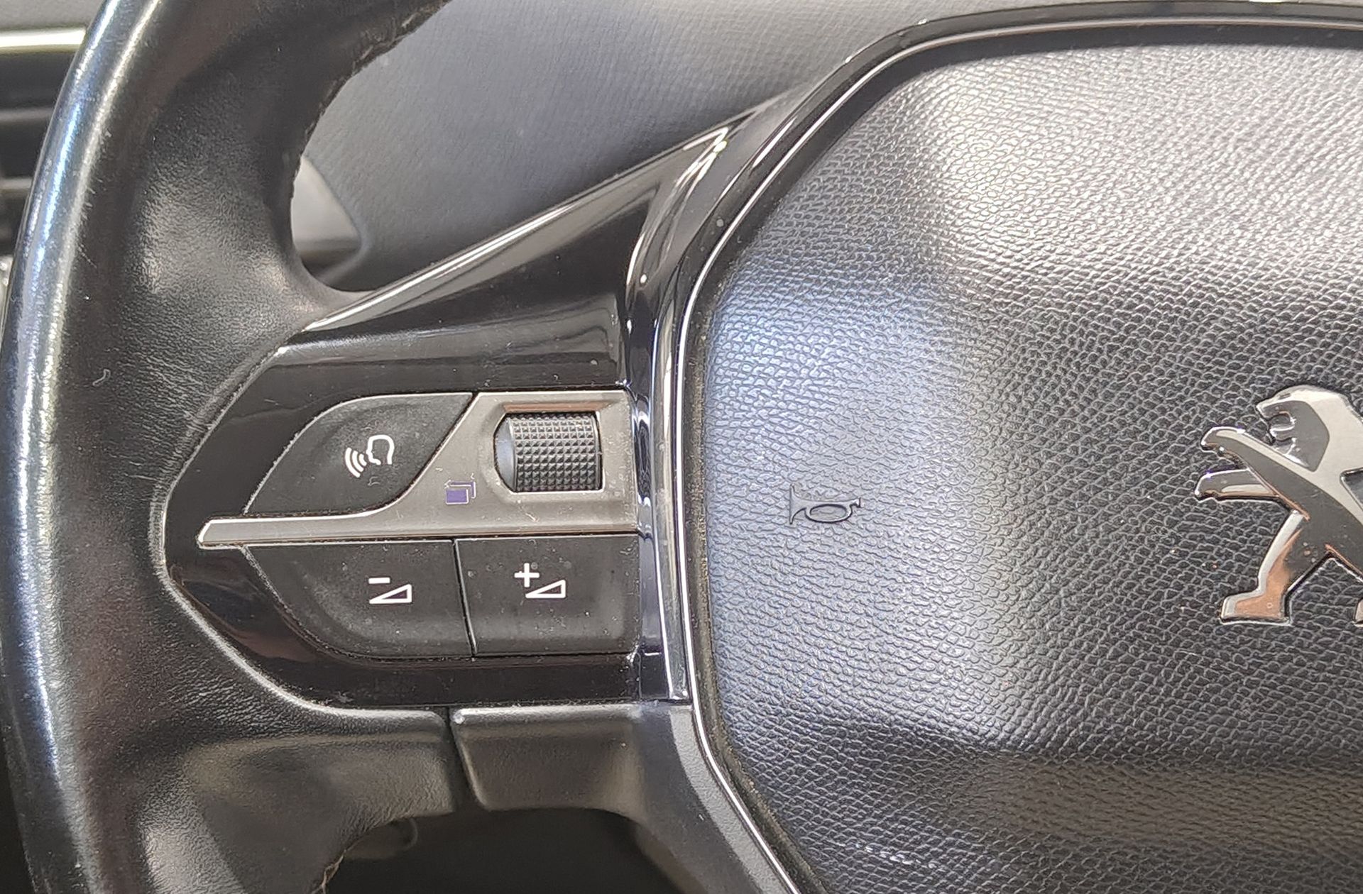 Peugeot 3008 PureTech 130 Active - foto 25