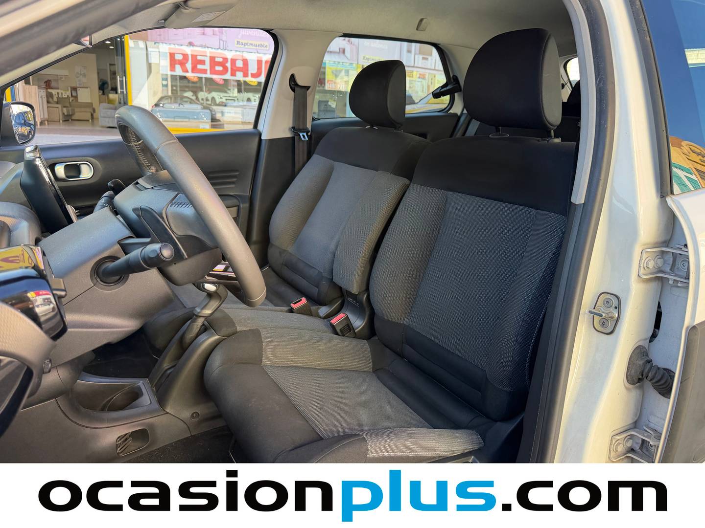 Foto asientos delanteros Citroën C4 Cactus Citroën C4 Cactus e-HDI 92 Feel ETG6 (92 CV)