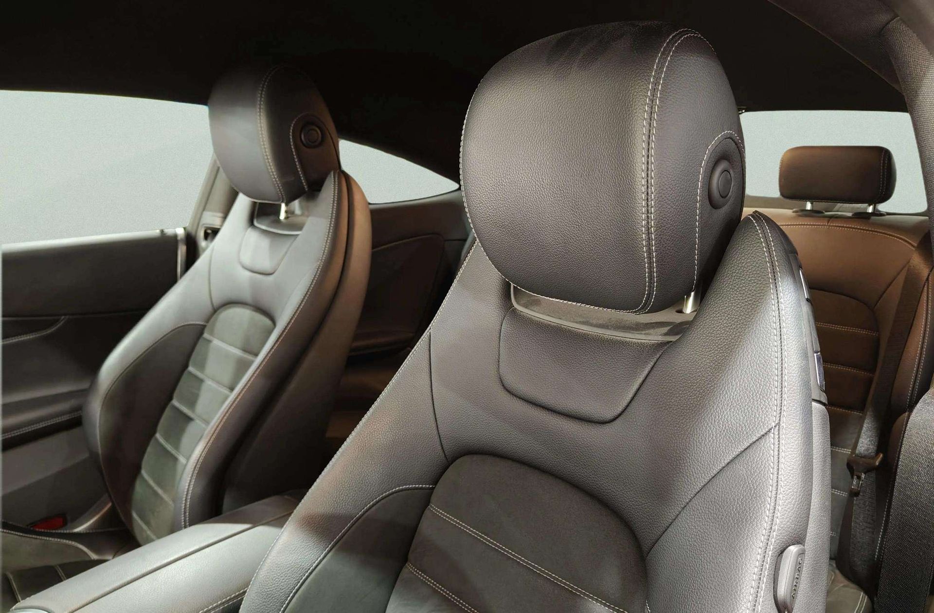 Mercedes-Benz Clase C Coupe 220 d Pack AMG - foto 6