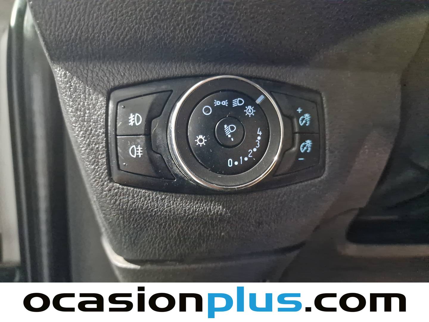 Extras del Ford Tourneo Courier Ford Tourneo Courier 1.0 EcoBoost Titanium (100 CV)