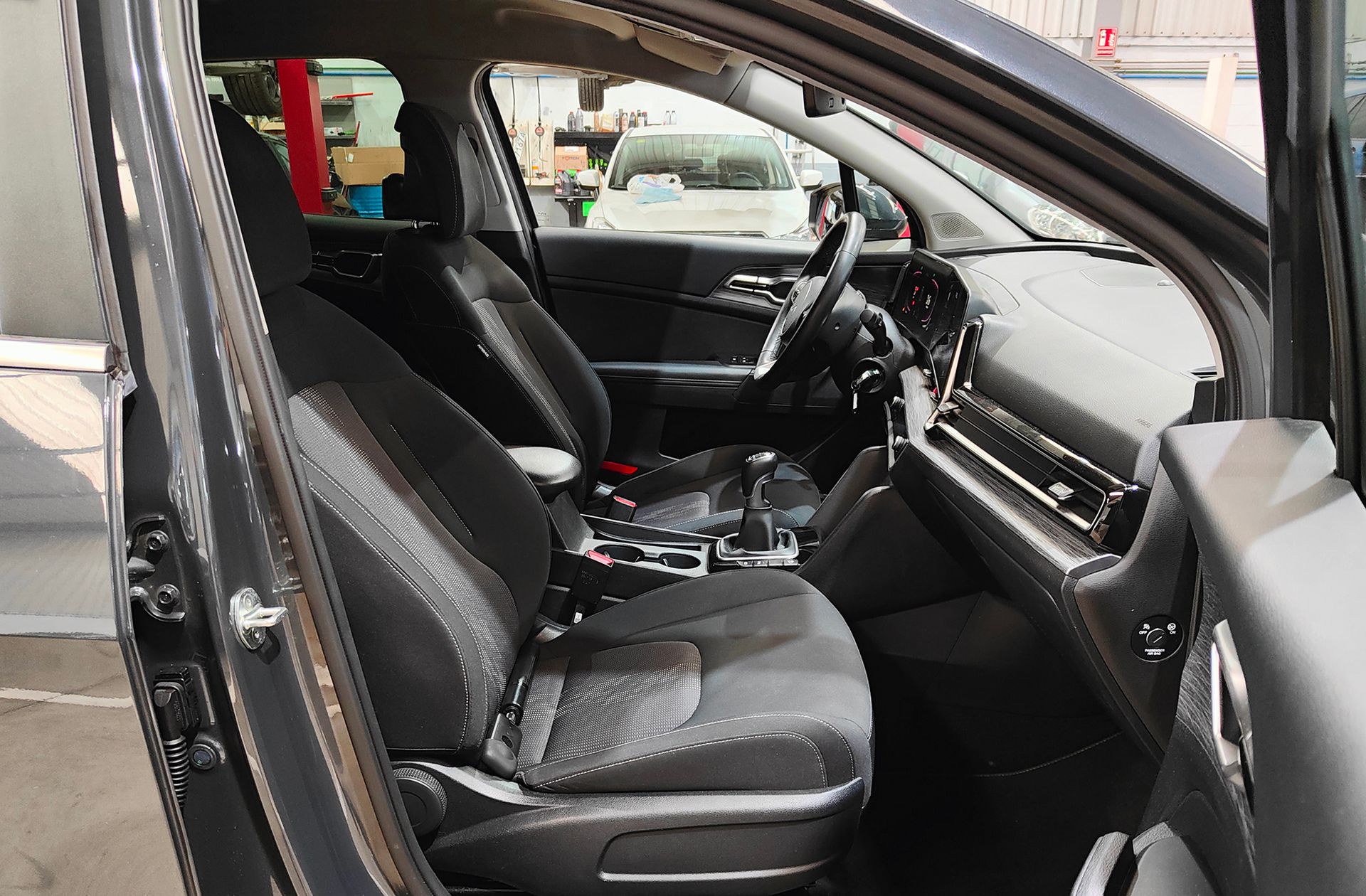 Kia Sportage 1.6 T-GDi Drive 4x2 - foto 20
