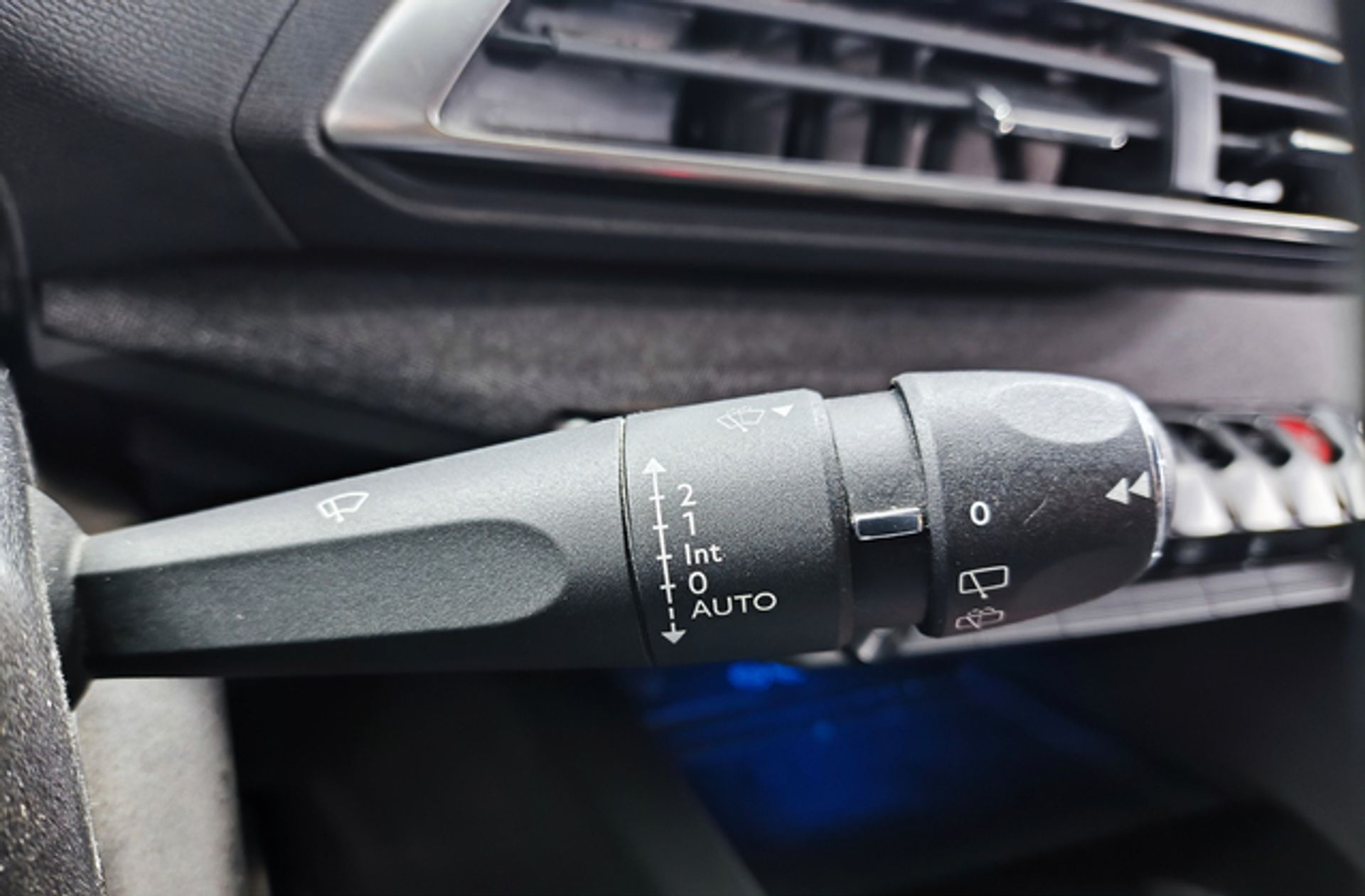 Peugeot 3008 PureTech 130 GT Line - foto 31