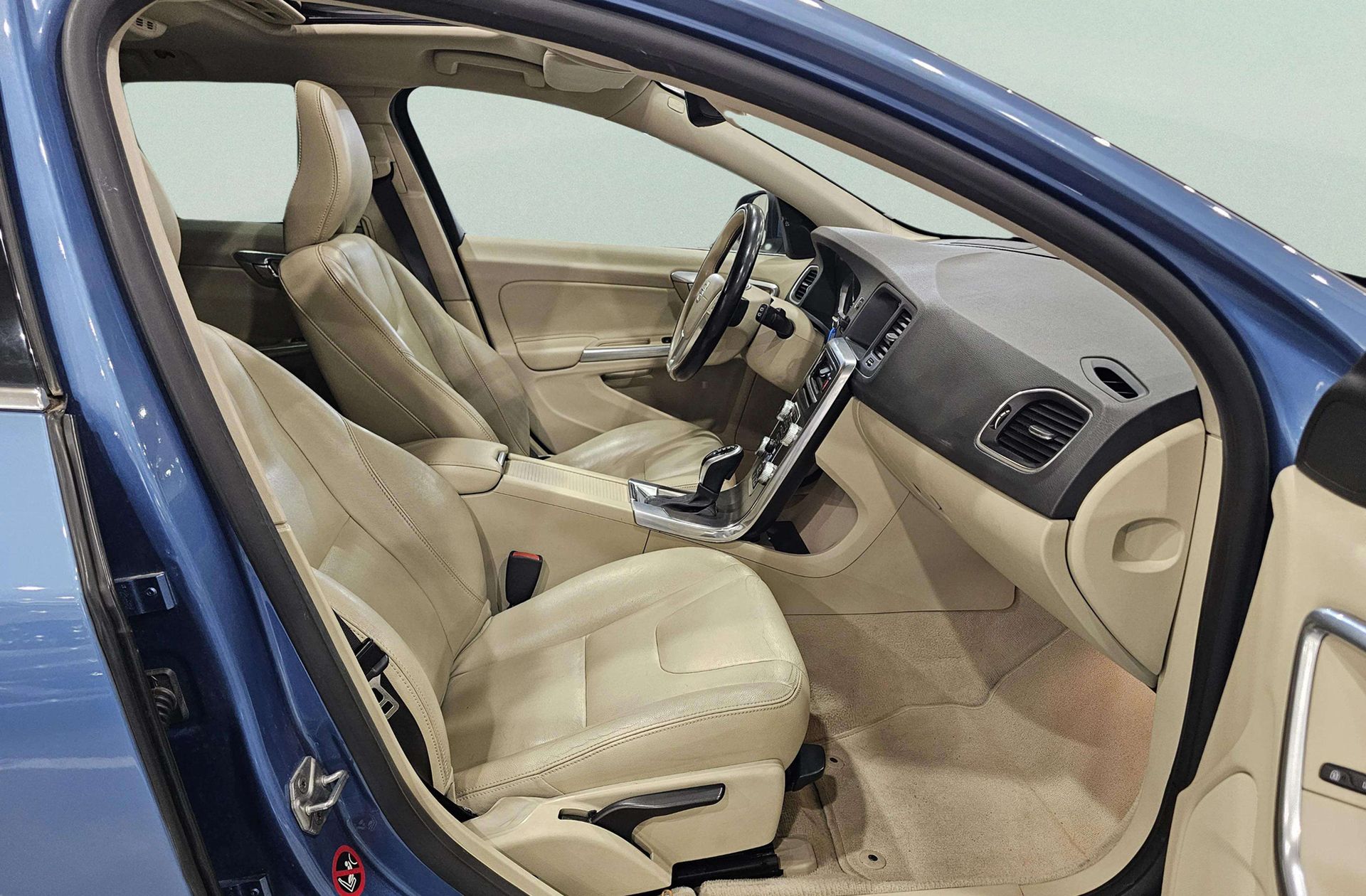 Volvo V60 D3 Summum - foto 19