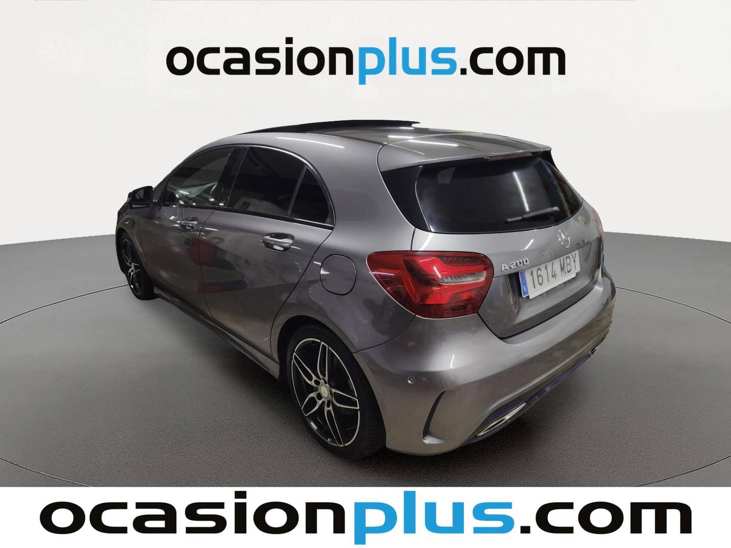 Foto trasera Mercedes Clase A Mercedes Clase A 200 AMG Line (156 CV) izquierda