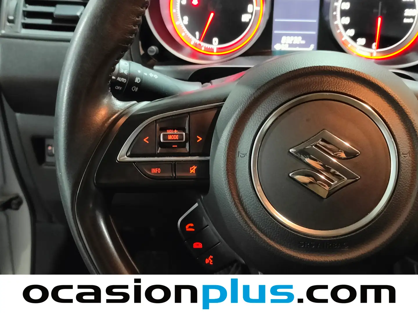 Foto Suzuki Swift Suzuki Swift 1.2 GLE (90 CV)