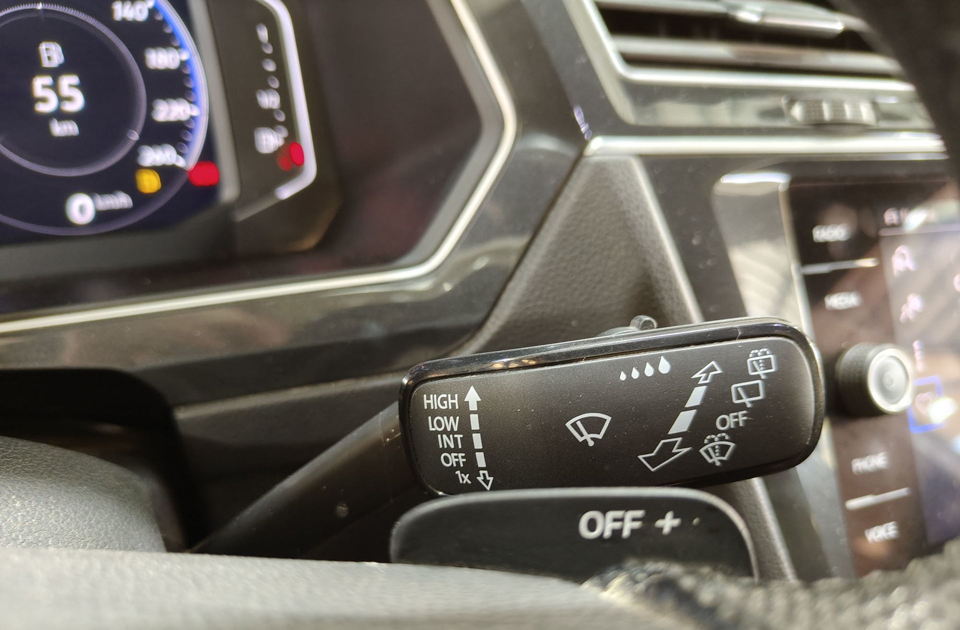 Volkswagen Tiguan R-Line 2.0 TDI DSG - foto 28
