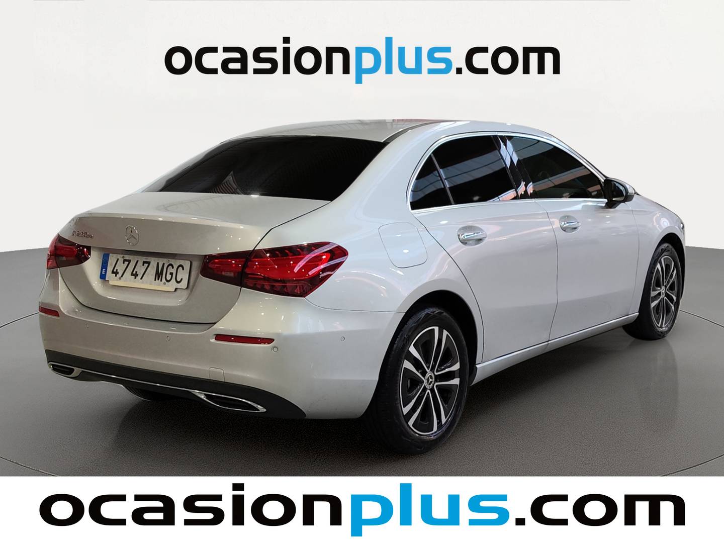 Foto trasera Mercedes Clase A Mercedes Clase A 250 e (218 CV) derecha