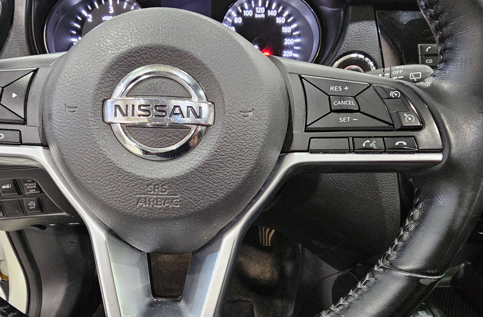Nissan X-Trail 1.6 dCi N-Connecta - foto 27