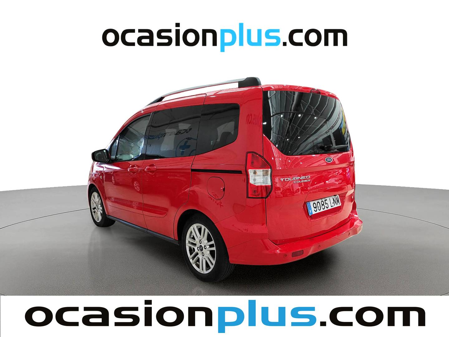 Foto trasera Ford Tourneo Courier Ford Tourneo Courier 1.5 TDCi Titanium (100 CV) izquierda
