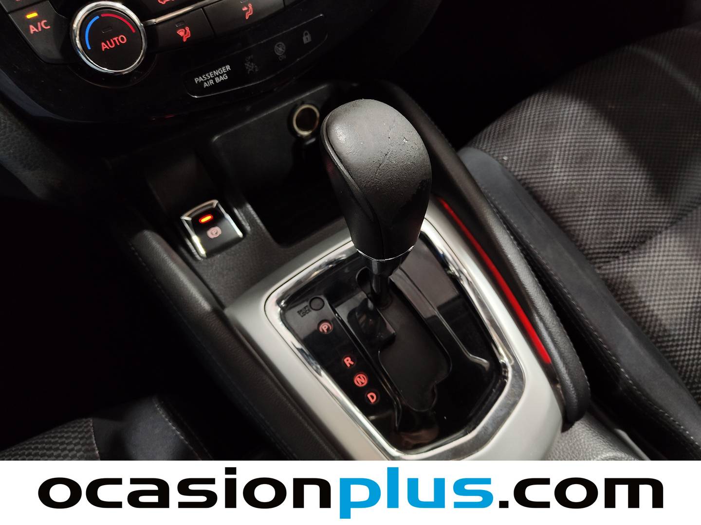 Nissan QASHQAI Nissan Qashqai DIG-T 115 Acenta 4x2 XTronic (115 CV) de segunda mano